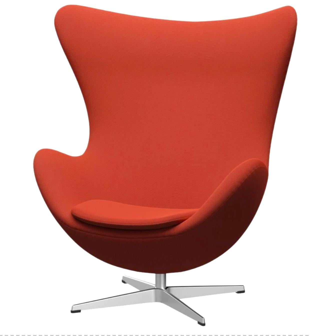 The Egg chair by Arne Jacobsen is masterpiece of Danish design. Jacobsen found the perfect shape for the chair by experimenting with wire and plaster in his garage. Today, the Egg chair is recognized worldwide as one of the triumphs of Jacobsen’s