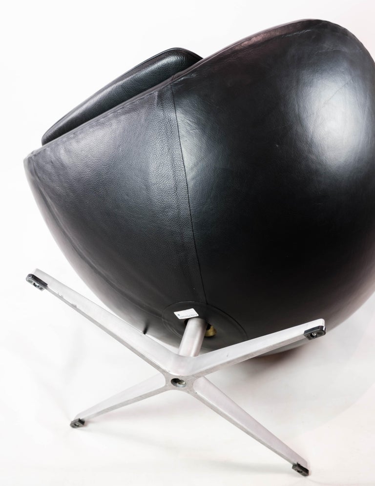 The Egg, Model 3316, by Arne Jacobsen and Fritz Hansen, 2001 For Sale 11