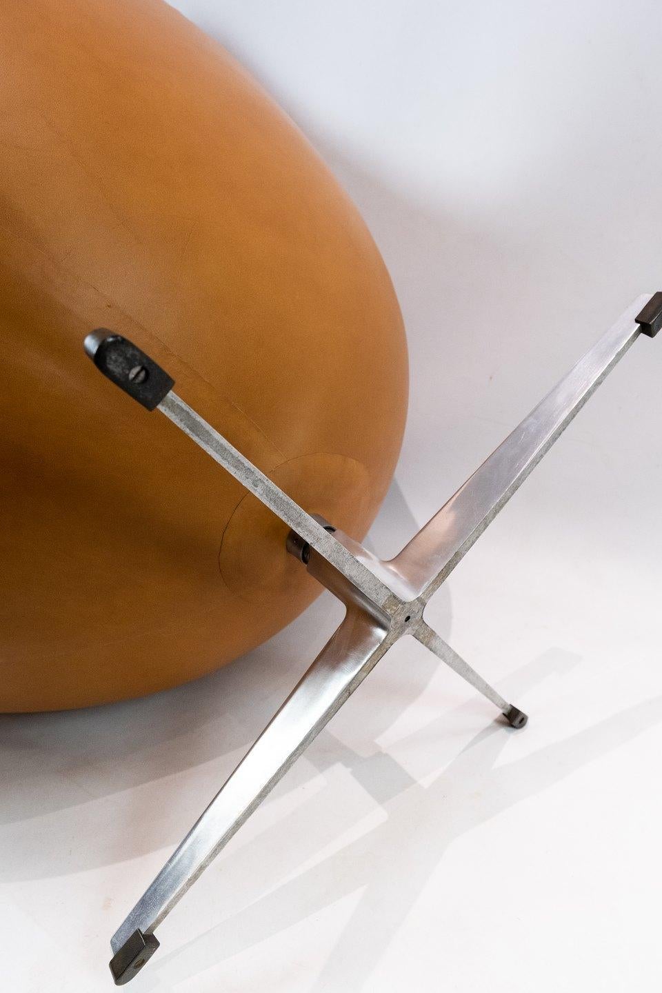 Mid-20th Century The Egg, Model 3316 by Arne Jacobsen and Fritz Hansen