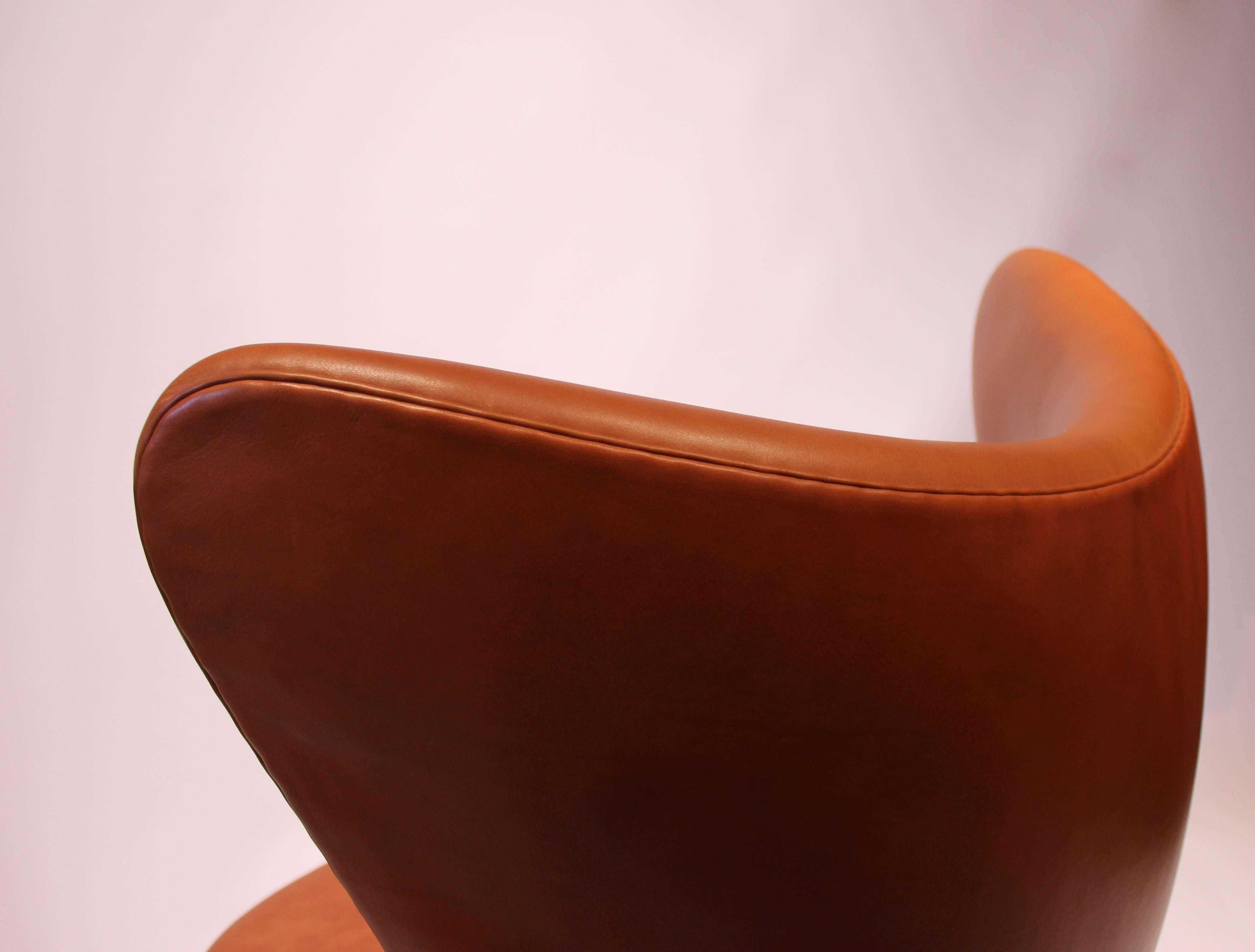 The Egg, Model 3316, Cognac Leather by Arne Jacobsen and Fritz Hansen 2