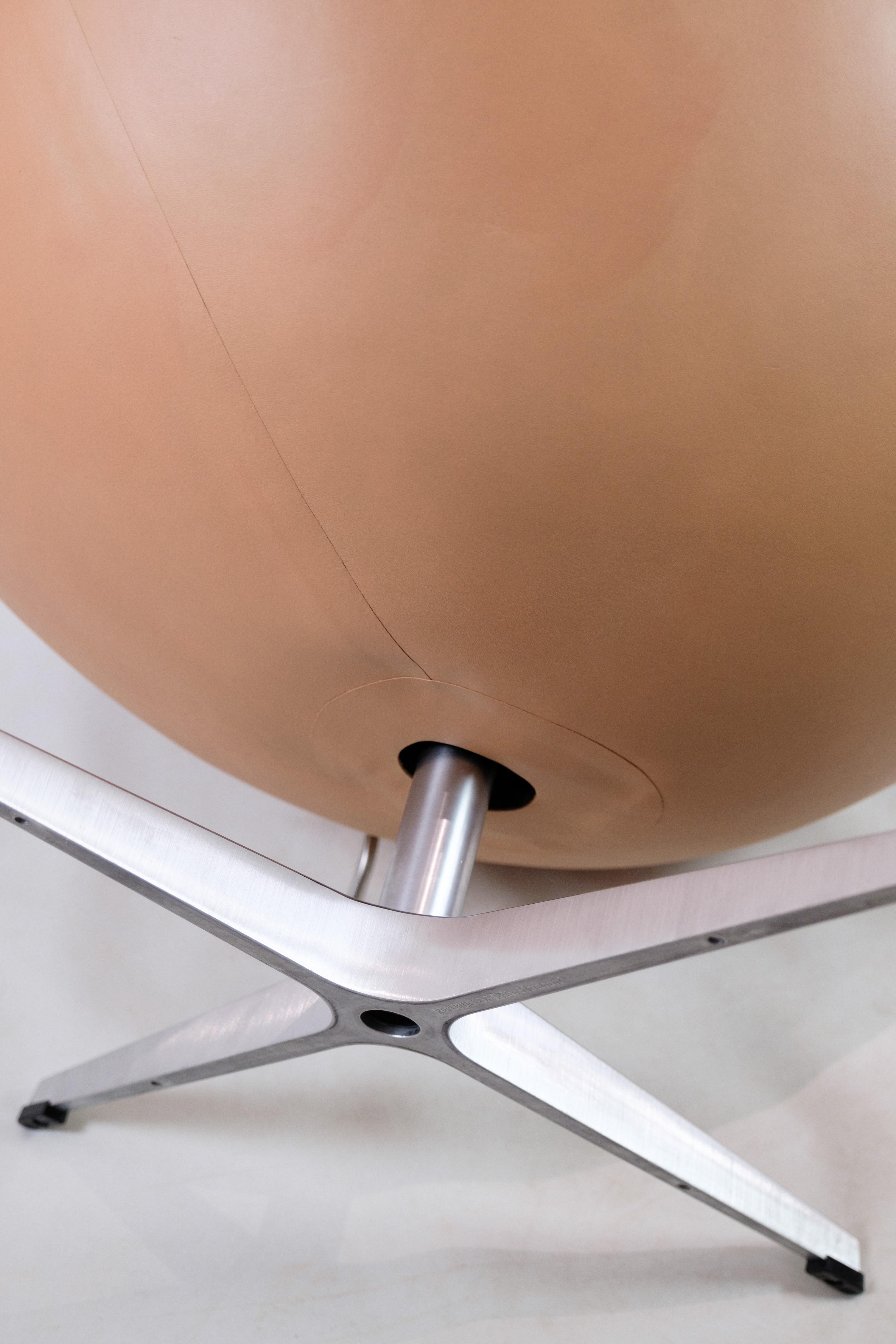 Das Ei, Modell 3316, entworfen von Arne Jacobsen, hergestellt von Fritz Hansen im Angebot 1