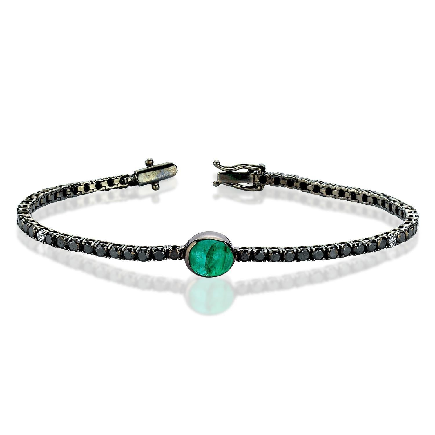 Contemporary 14k Gold Tennis bracelet with Emerald, Black Diamond and White Diamond For Sale