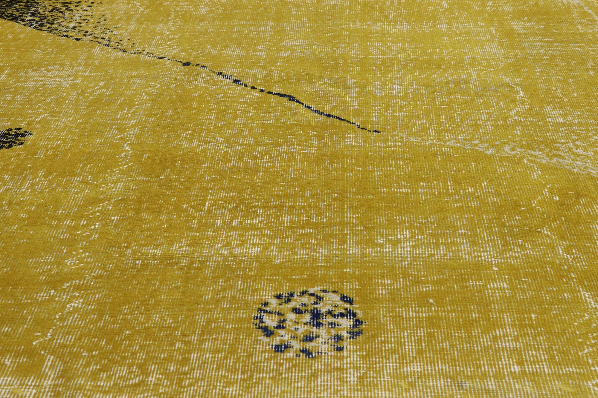 Zeki Muren-Kandinsky Distressed Türkischer Sivas Teppich im Art Deco Stil im Angebot 3