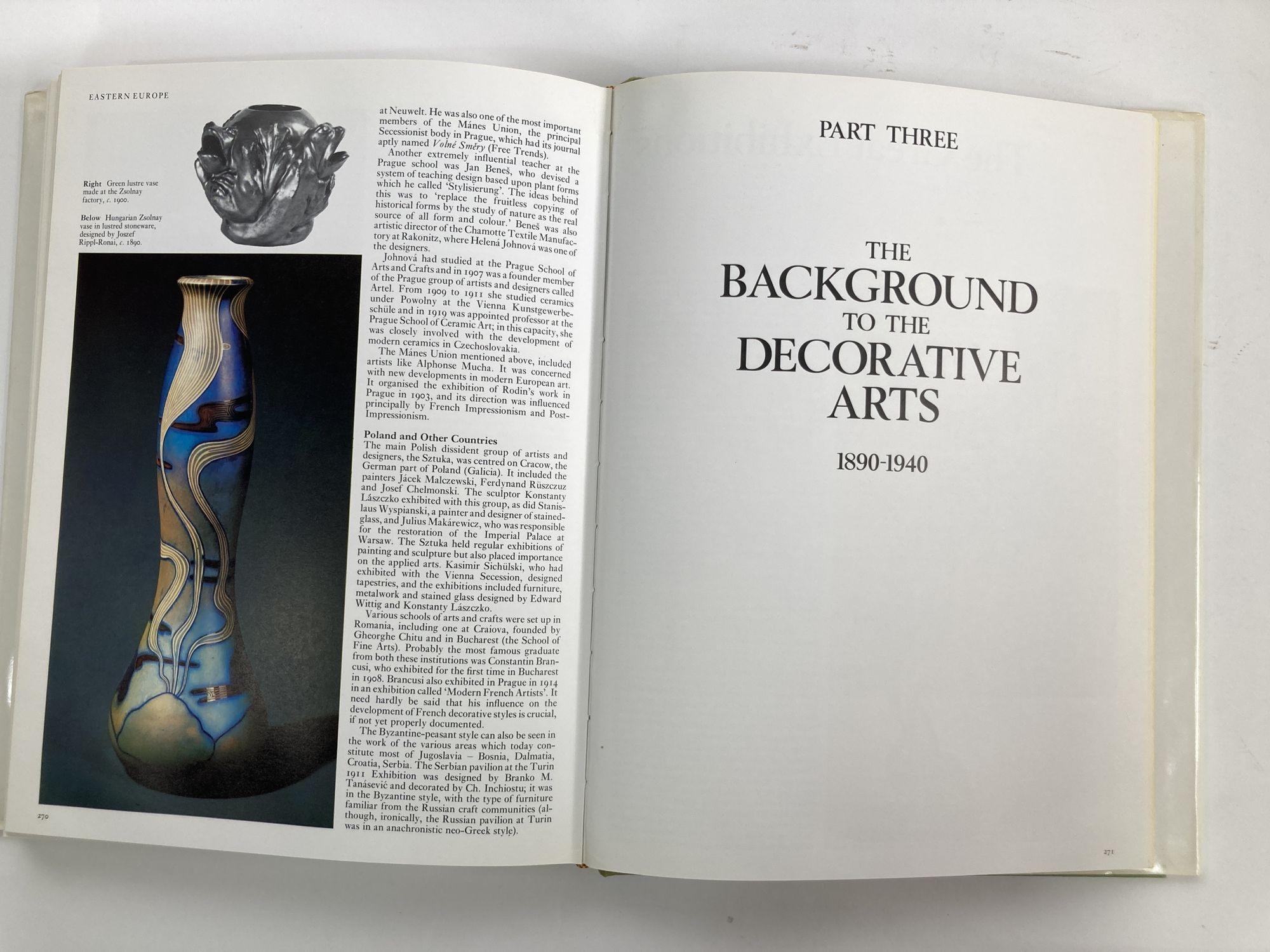 Encyclopedia of Decorative Arts, 1890-1940 1st Edition 1978 For Sale 8