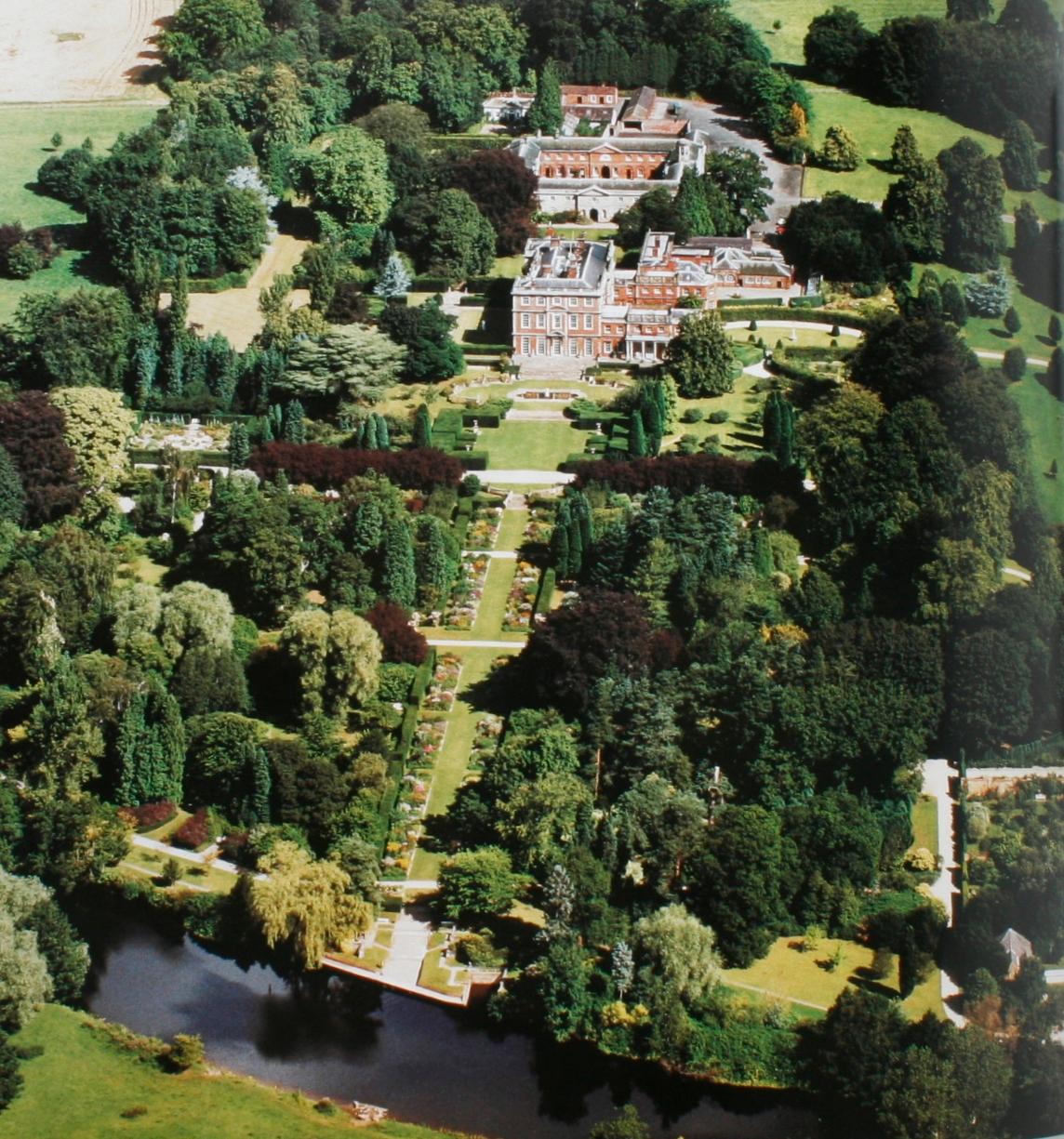 English Country House from the Archives of Country Life, Mary Miers 1st Edition 9