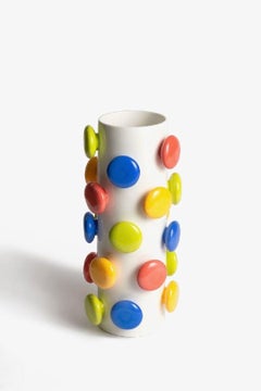 Vaso in ceramica con sfera di colore bianco Quantum Enlightening di Hua Wang