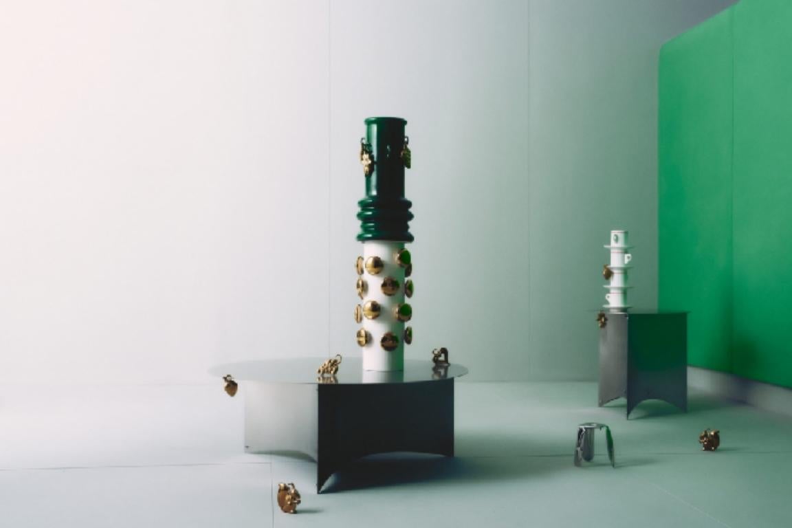 XXI secolo e contemporaneo Vaso in ceramica con sfere d'oro bianco Quantum Enlightening di Hua Wang in vendita