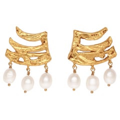 Eternal Luck-Ohrringe aus Gold mit Süßwasserperlen