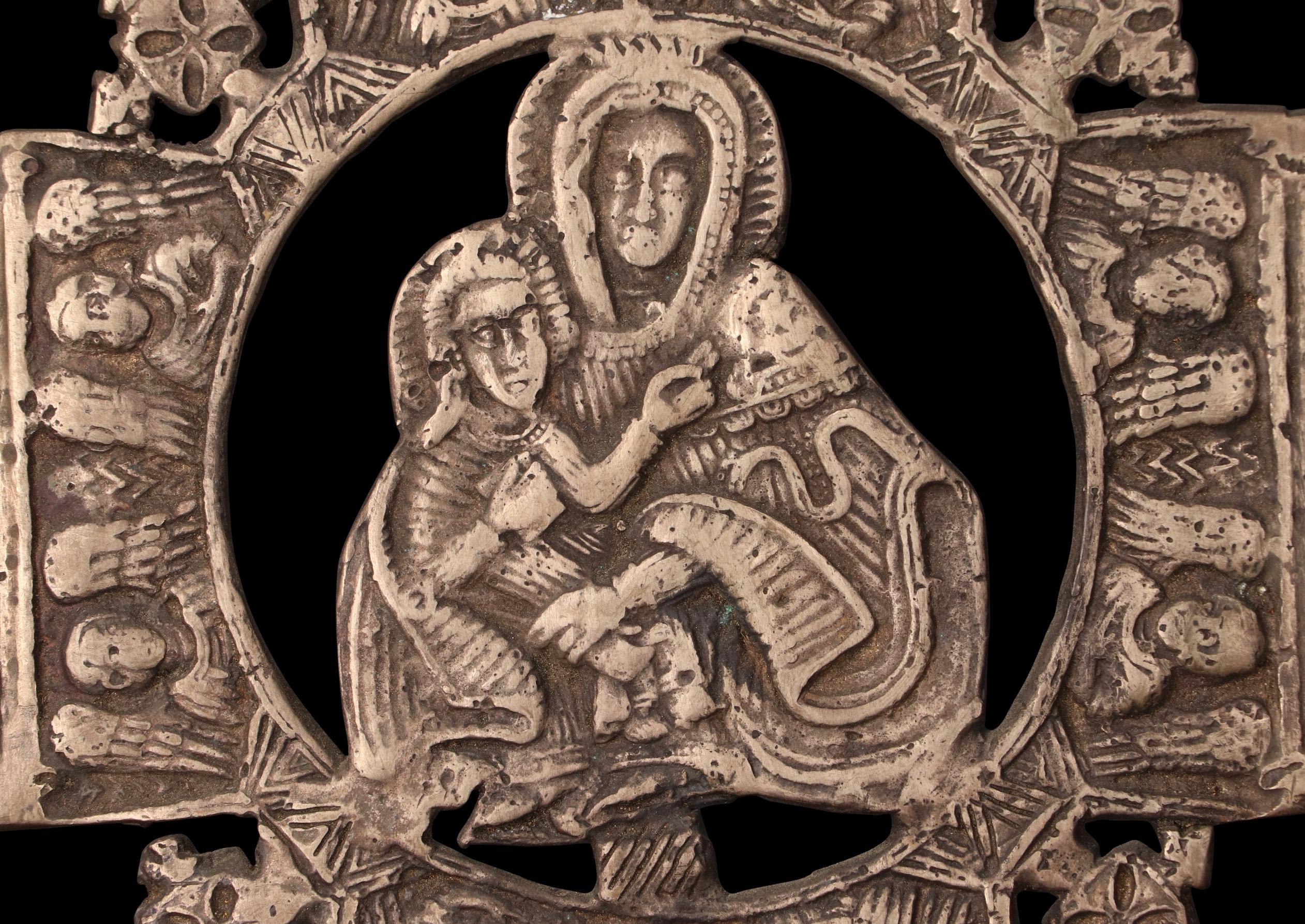 La Cruz Etíope de Procesión: Símbolo Radiante de la Fe, Guardiana de lo Sagrado en Bueno estado para la venta en Ixelles, BE