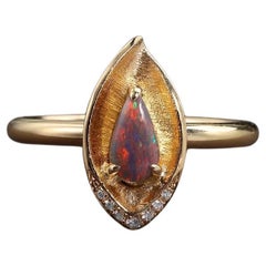 The Everleaf -  Black Opal Diamond Engagement Ring 18K Yellow Gold