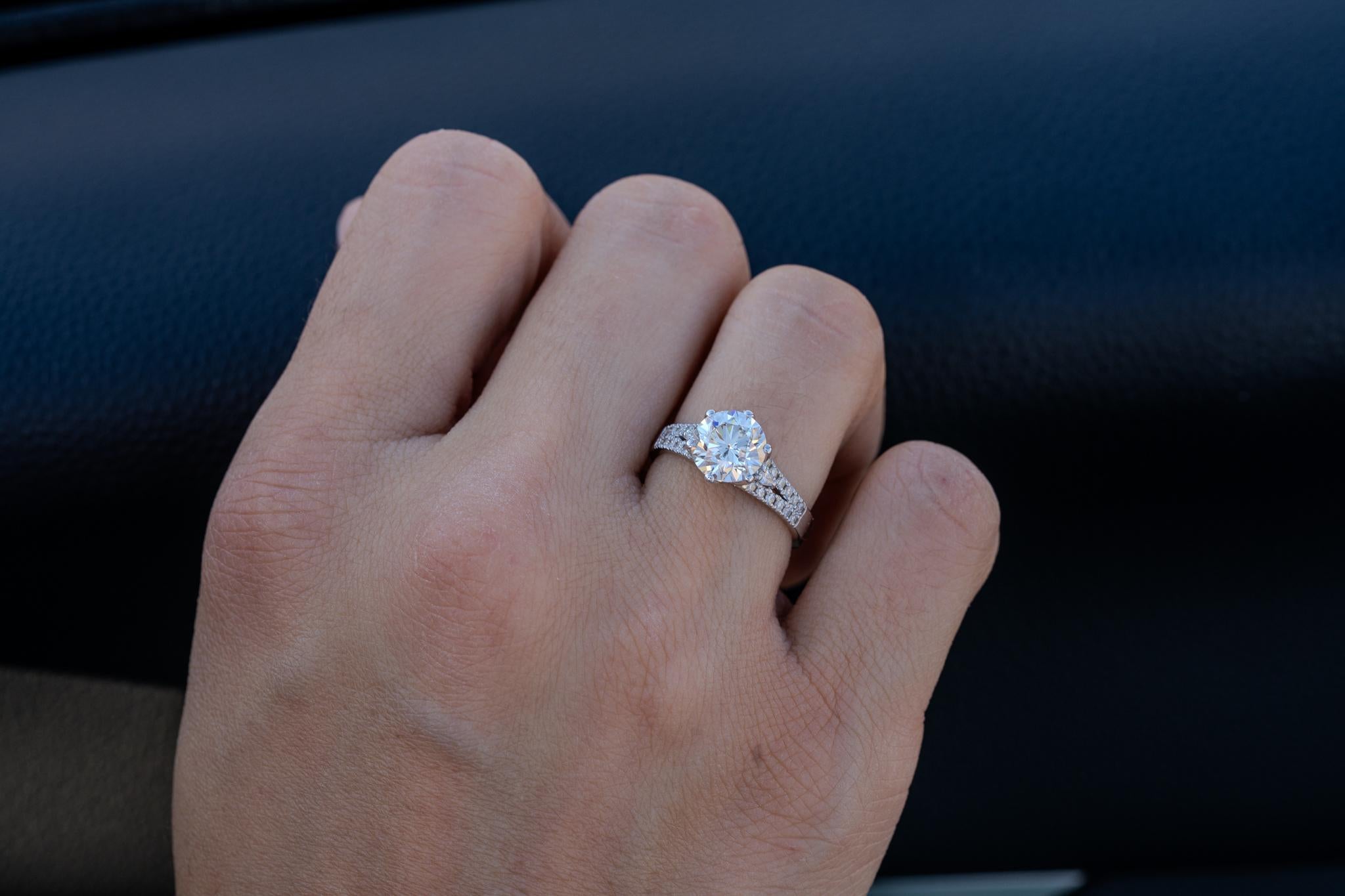 En vente :  La bague de fiançailles Evermore 3