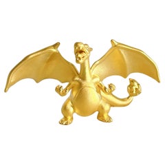 El Exquisito Charizard En Oro Amarillo De 24 Quilates