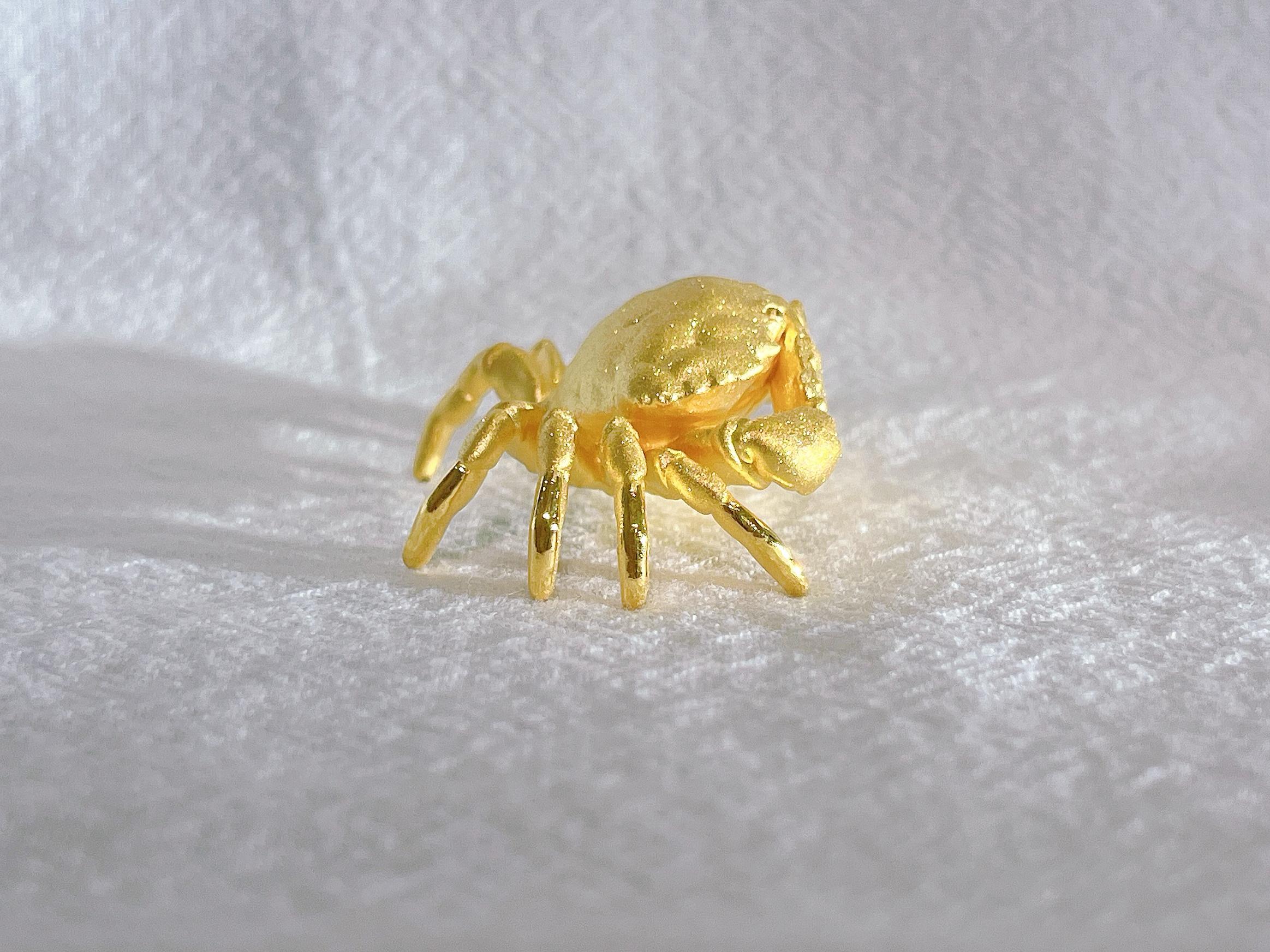 Die exquisite Krabbe in 24 Karat Gelbgold im Zustand „Neu“ im Angebot in Macau, MO