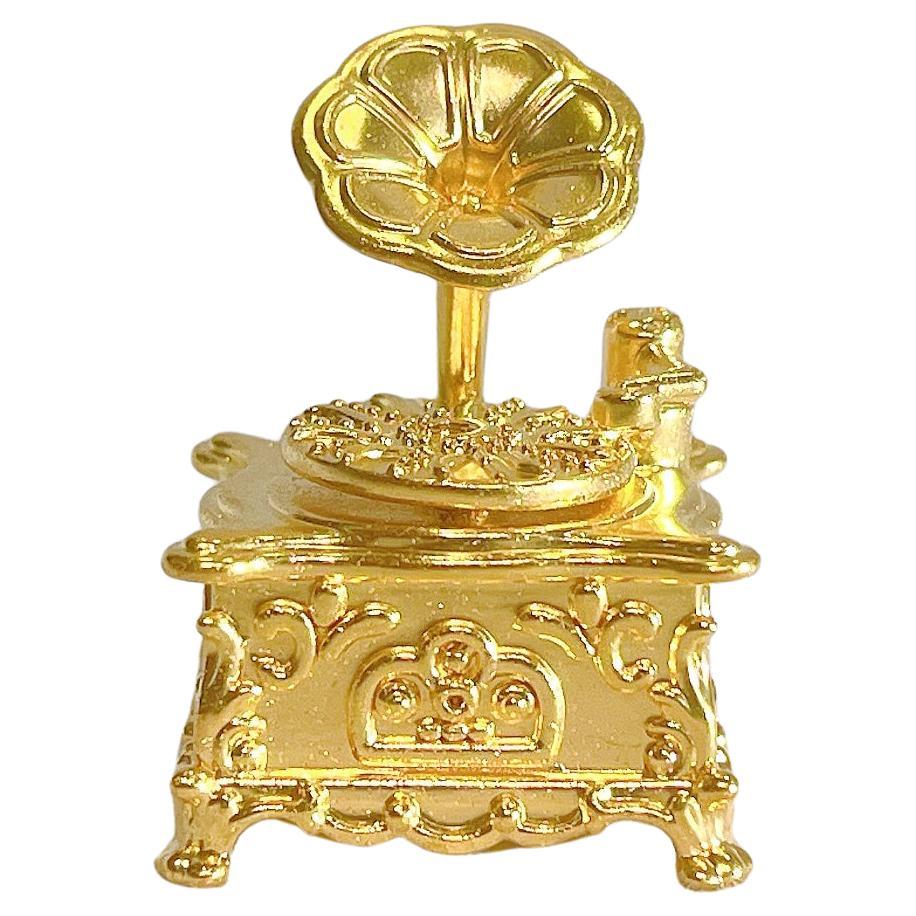 24k Gold Figurines and Sculptures