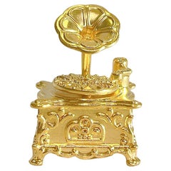 The Exquisite Gramophone In 24 Karat Yellow Gold