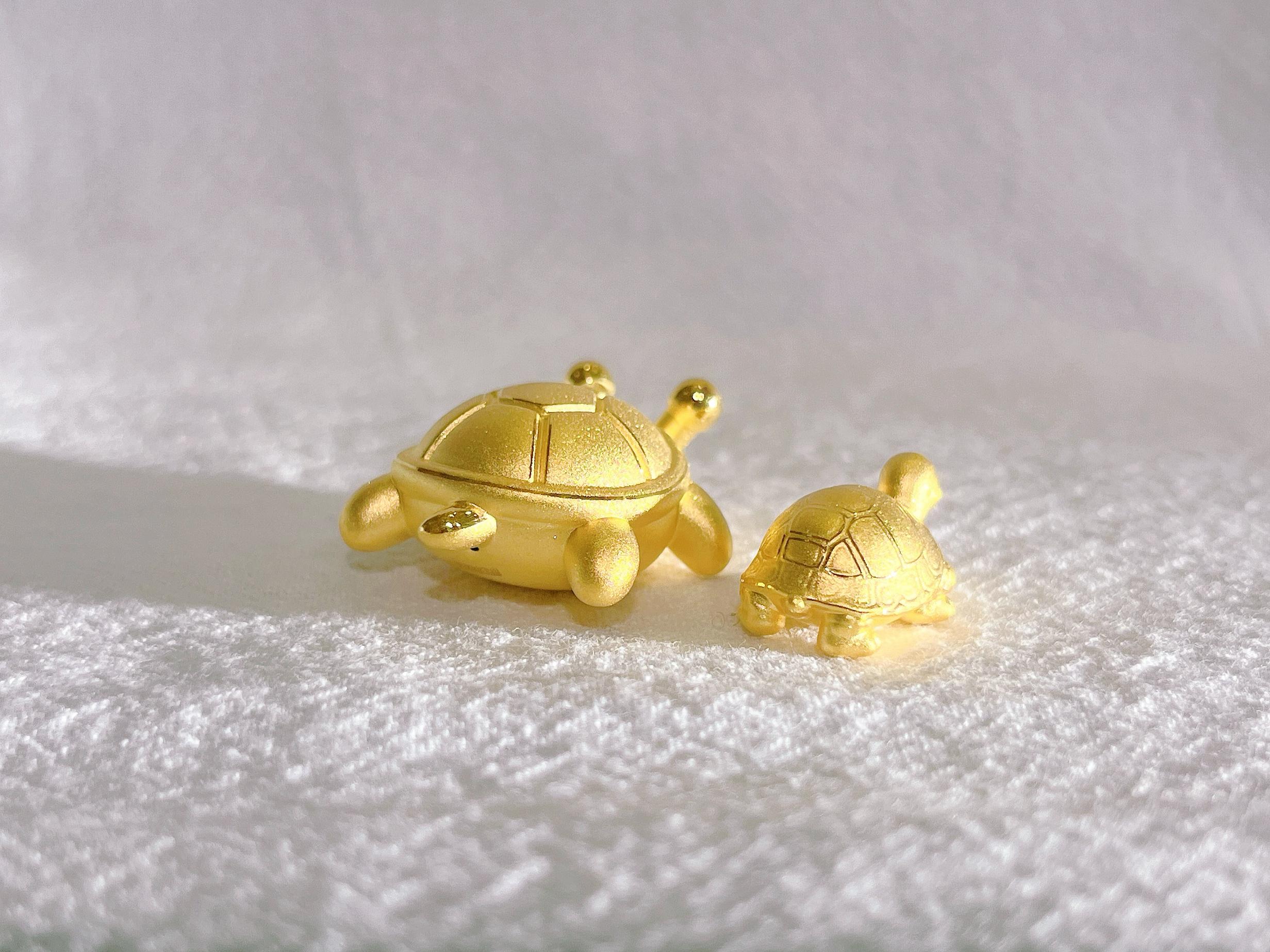 La tortue exquise en or jaune 24 carats Unisexe en vente