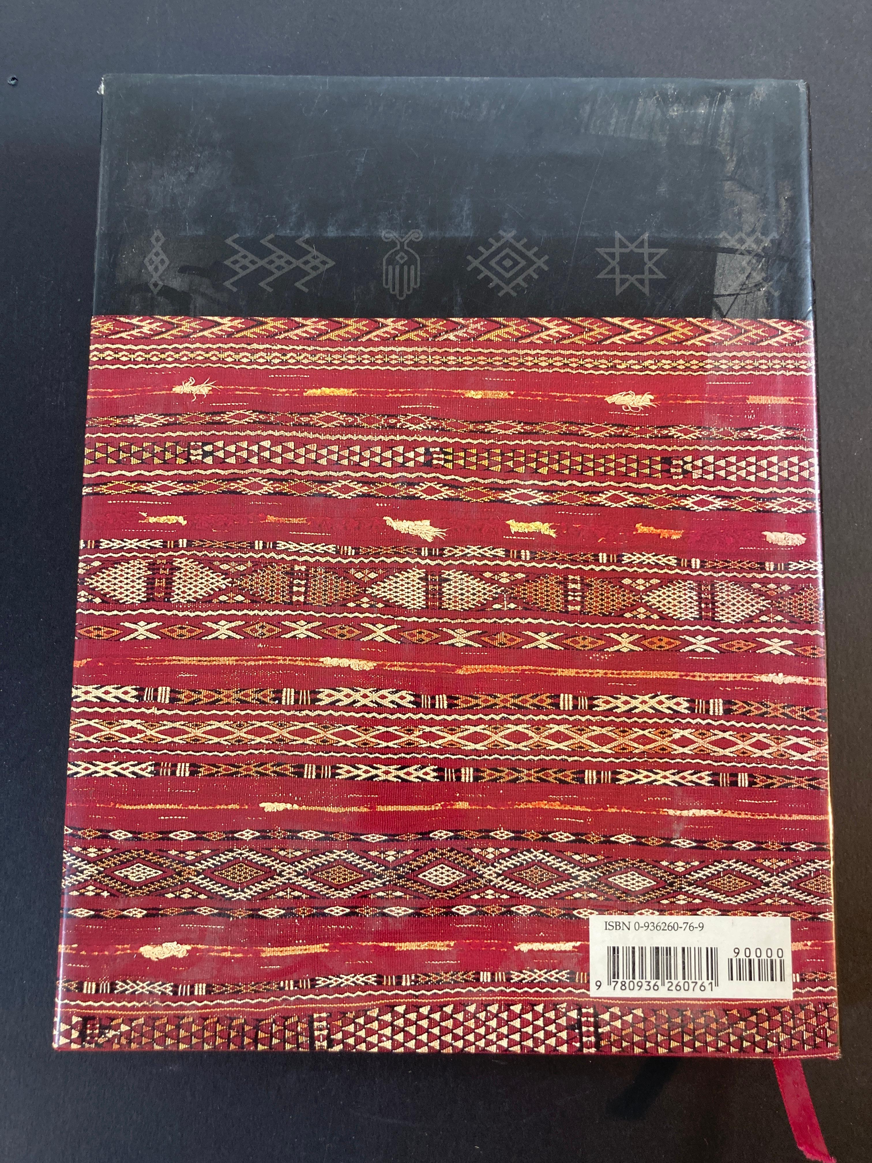 The Fabric of Moroccan Life Book by Ivo Grammet and Niloo Imami Paydar In Good Condition For Sale In North Hollywood, CA