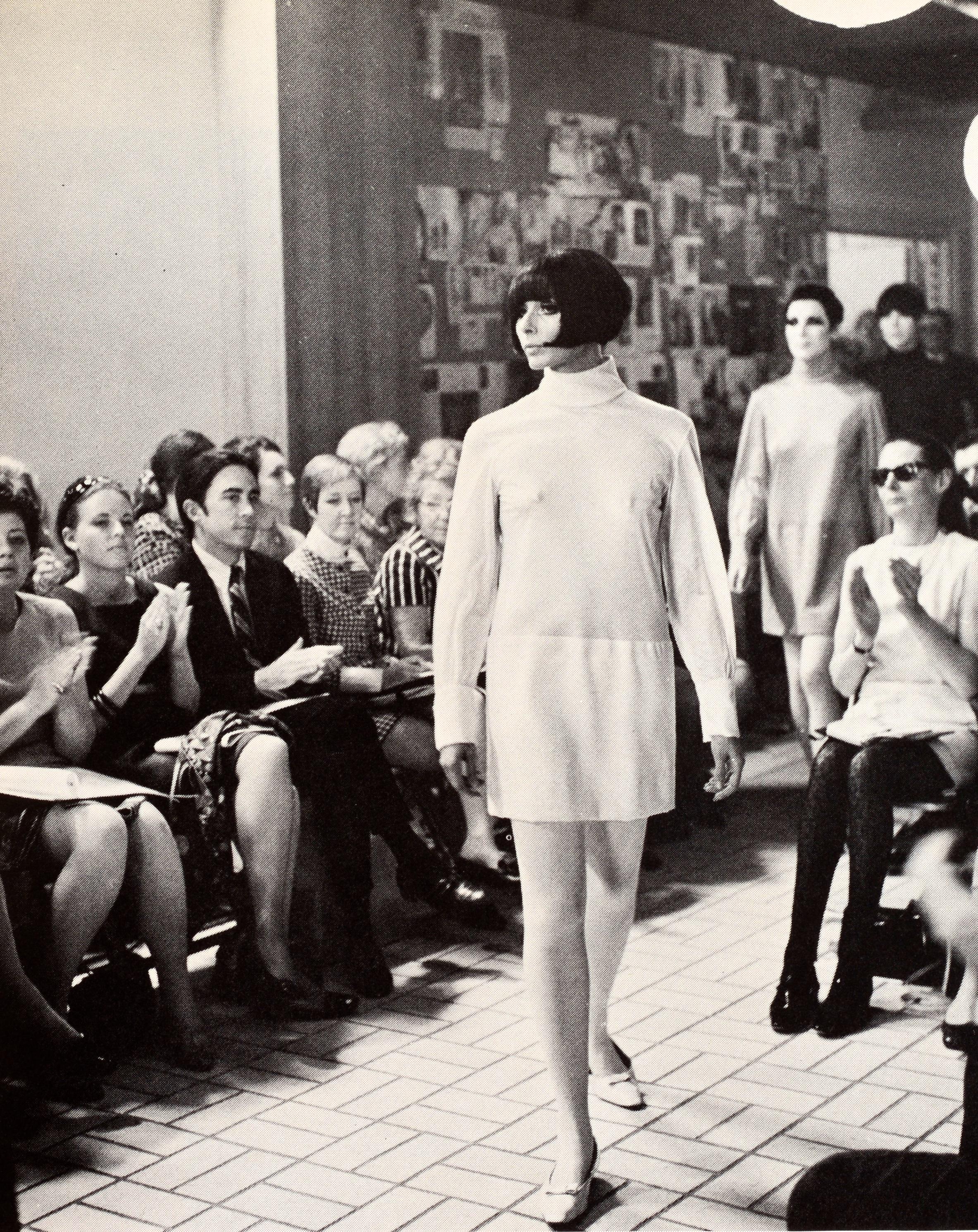 The Fashion Makers, A Photographic Record von Walter Vecchio, 1. im Angebot 12