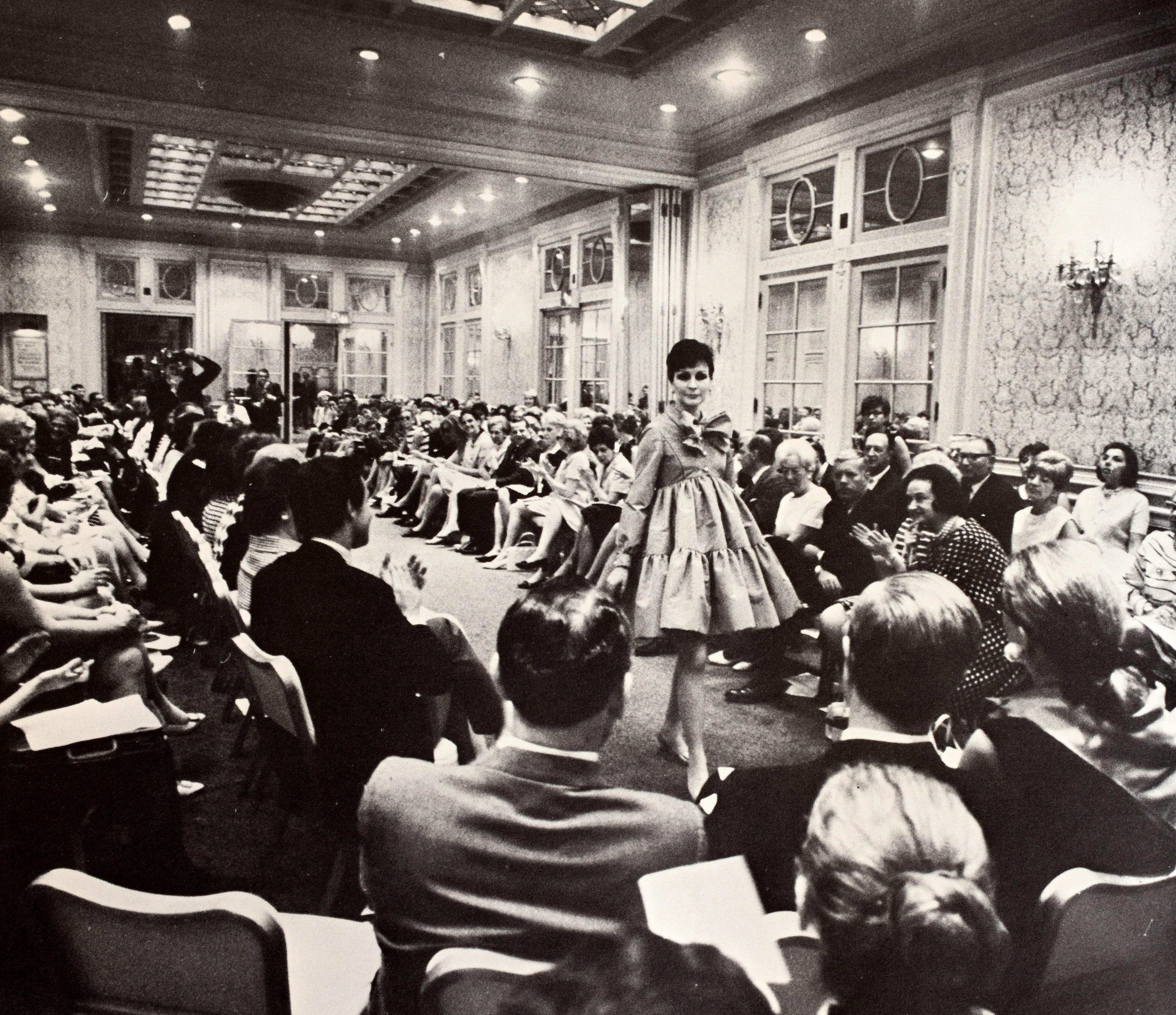 The Fashion Makers, A Photographic Record von Walter Vecchio, 1. im Angebot 14