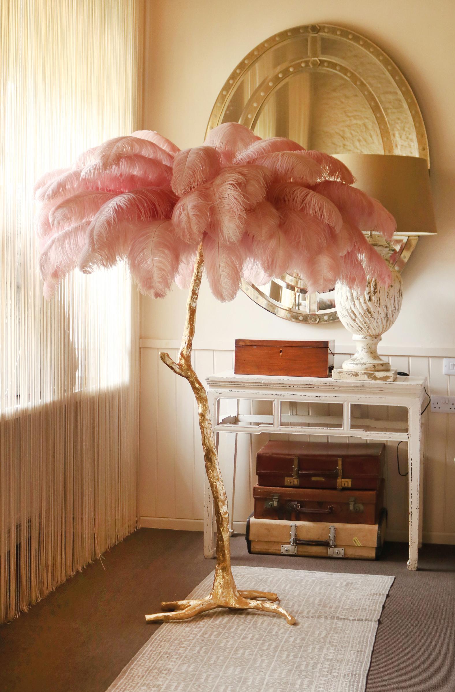 The Feather Floor Lamp, Candy Floss In New Condition For Sale In Banbury, GB