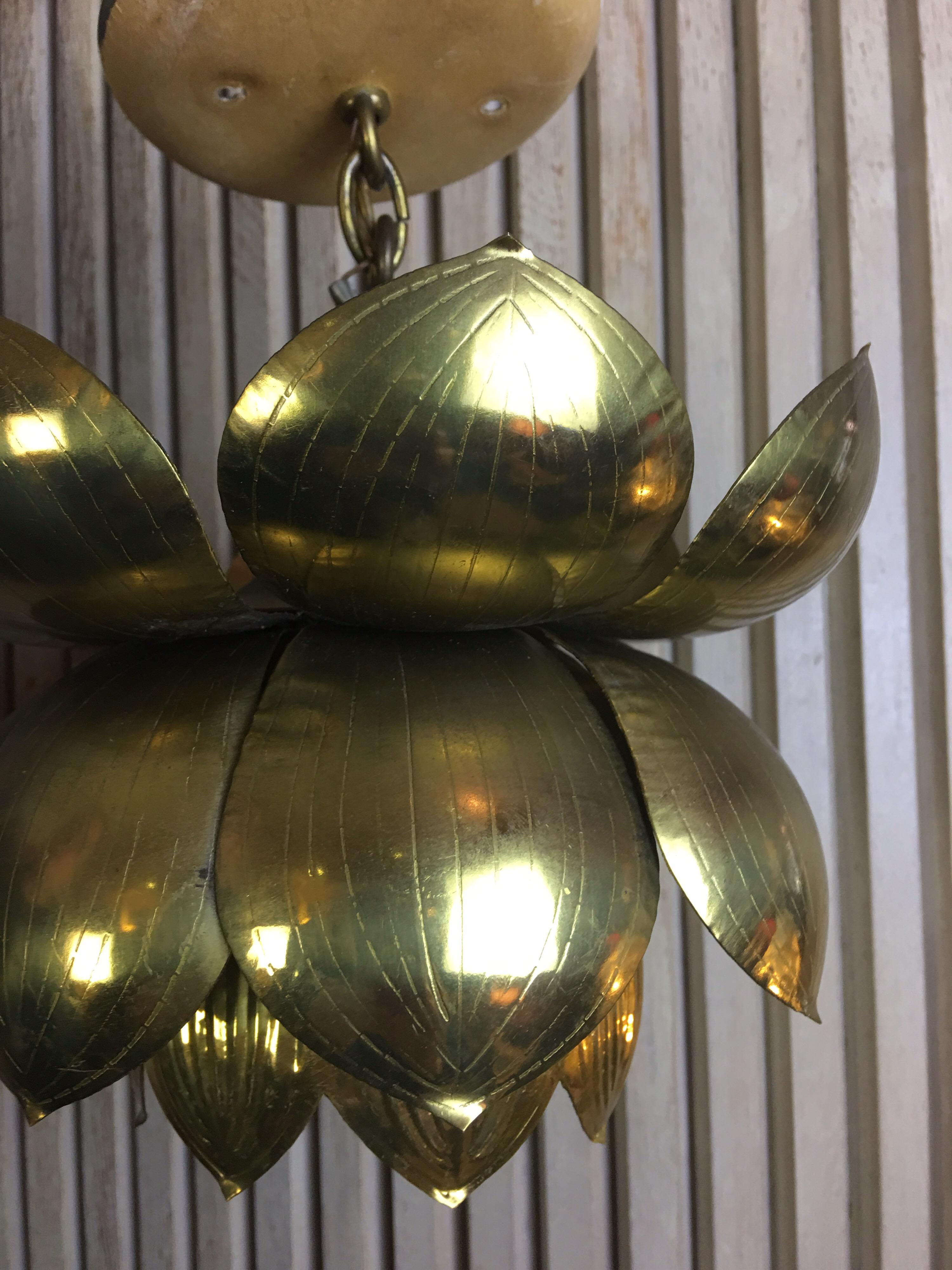 Feldman Lighting Company Pair of Lotus Pendant In Good Condition In Philadelphia, PA