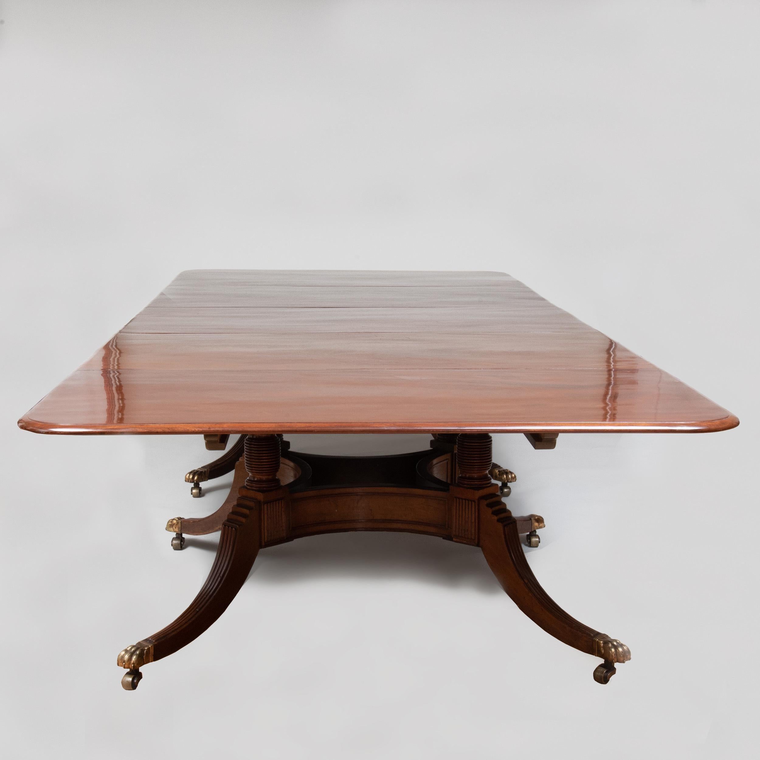 Finest Grand Scale 19th Century Regency Plum Pudding Mahogany Dining Table 1