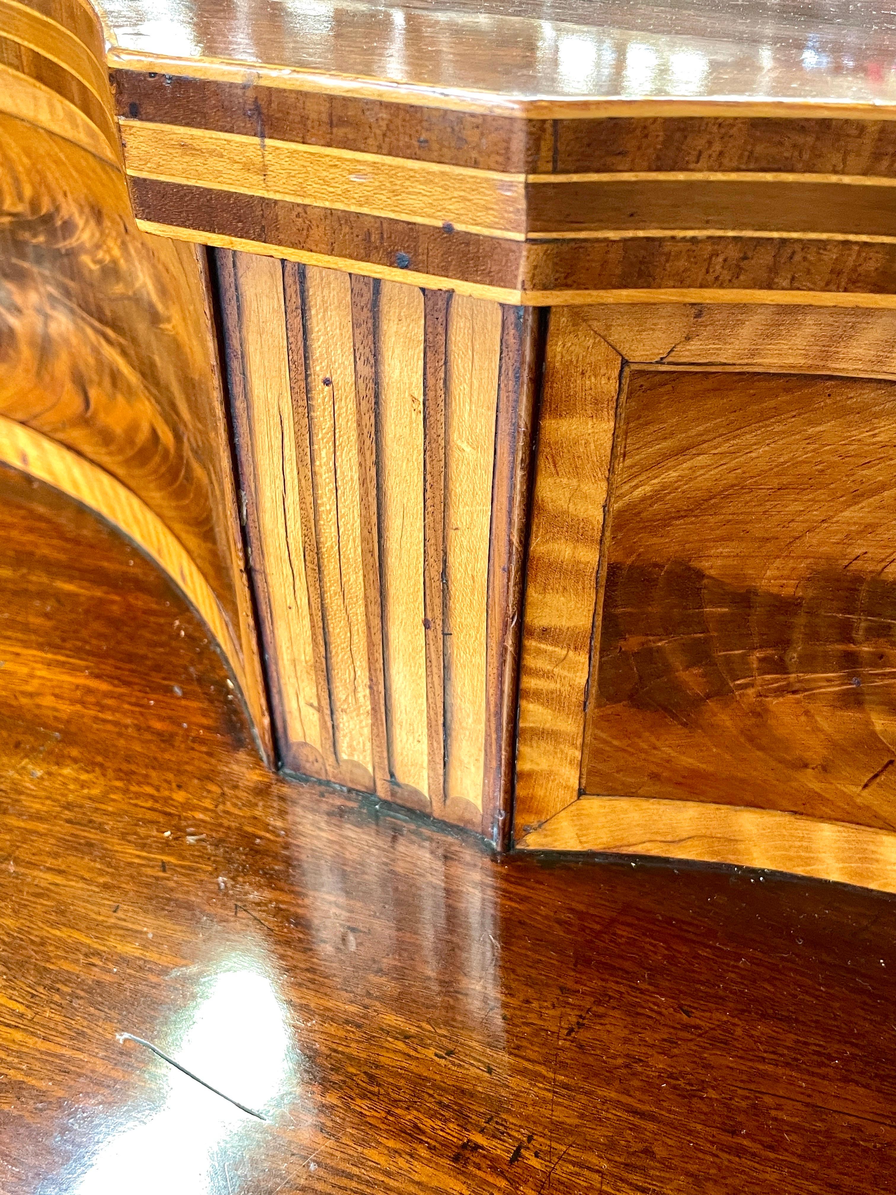 THE Finest late 18th C. inlaid flame mahogany Hepplewhite Serpentine Sideboard 2