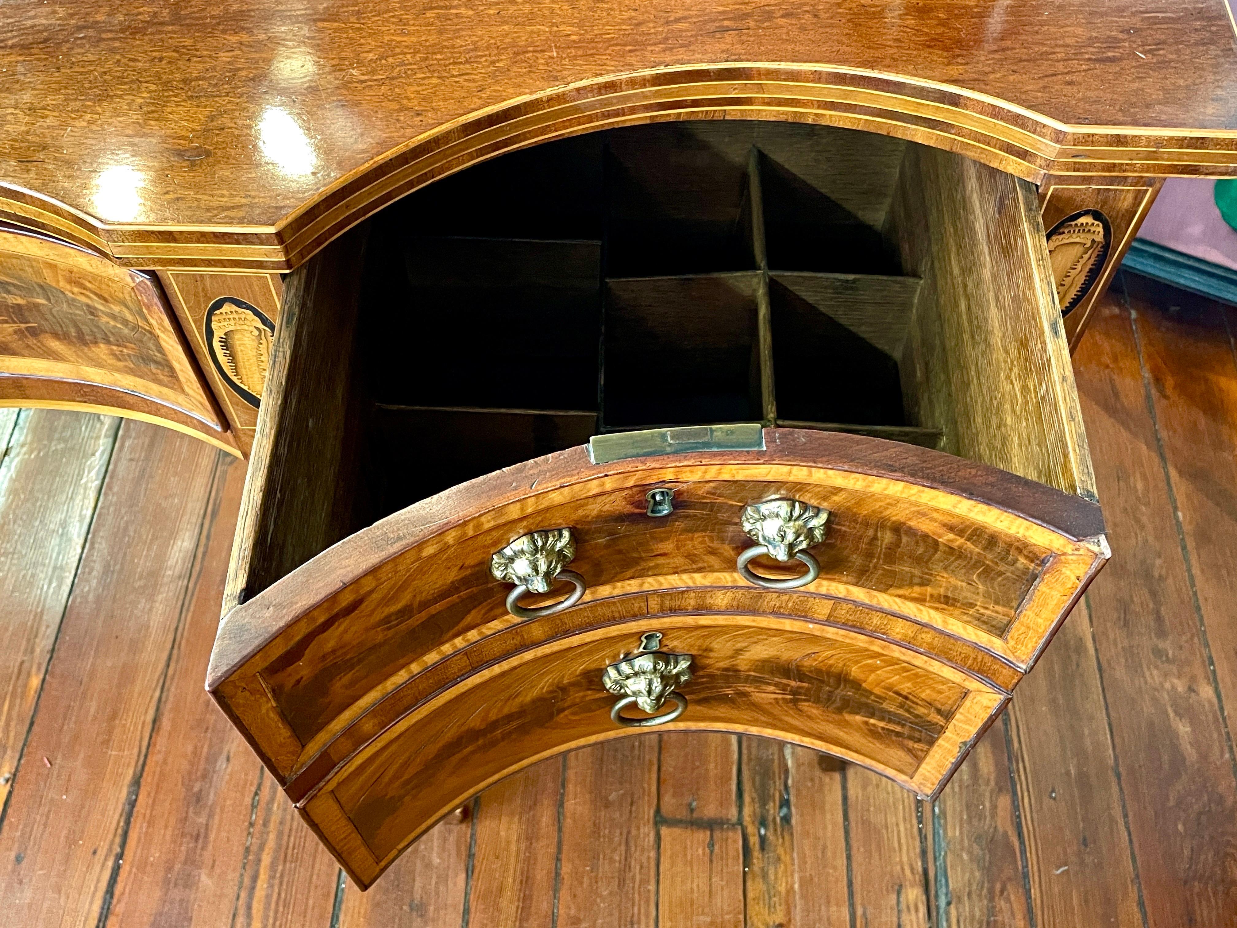 THE Finest late 18th C. inlaid flame mahogany Hepplewhite Serpentine Sideboard 3
