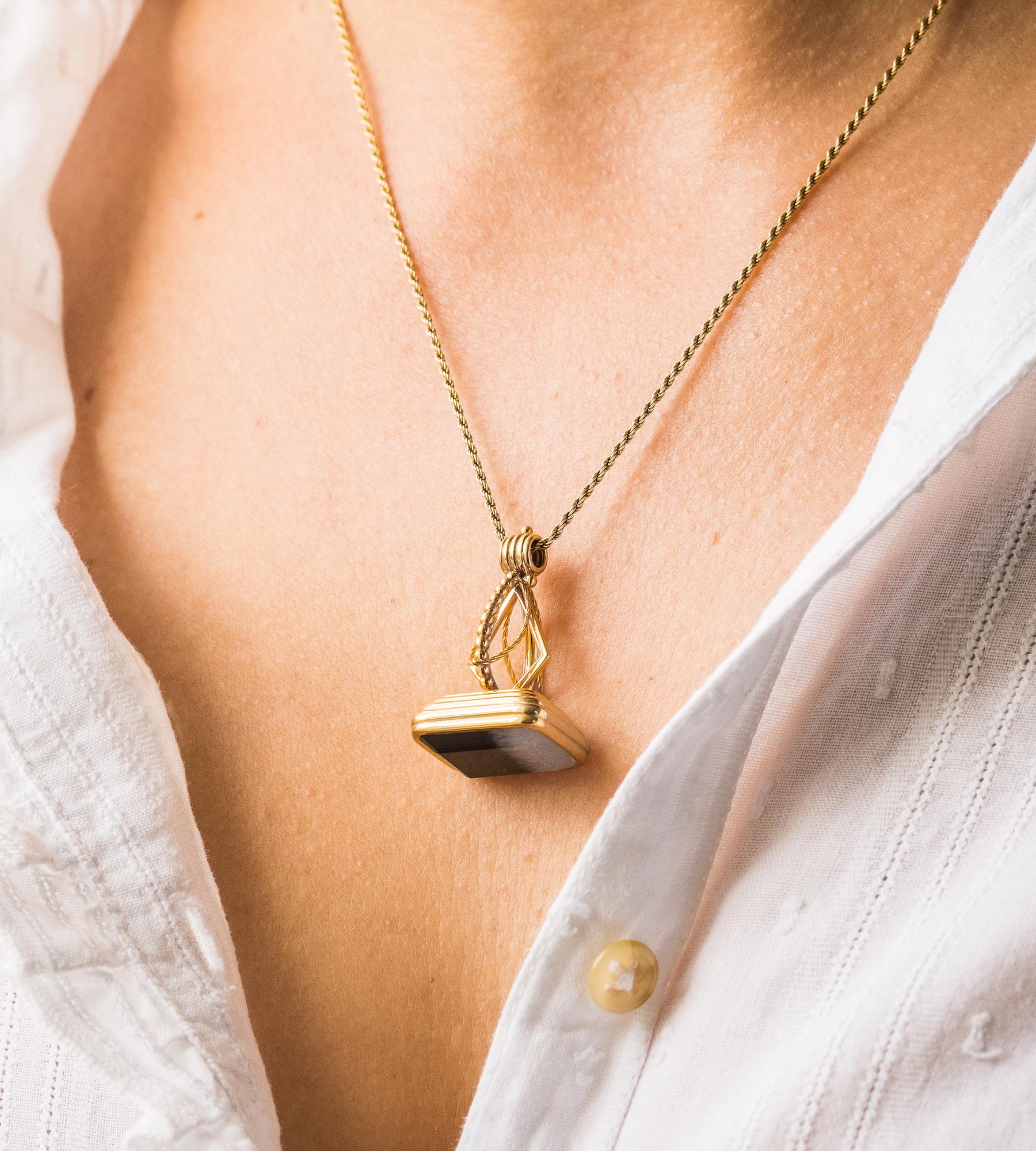 Handmade in 18ct gold, the Fleur Fairfax Gemstone Fob takes it’s design inspiration from an original decorative fob seal circa 1835.

In the Georgian age, fobs were ubiquitous male accessories. 
Reimagined by Fleur Fairfax as a women's fine