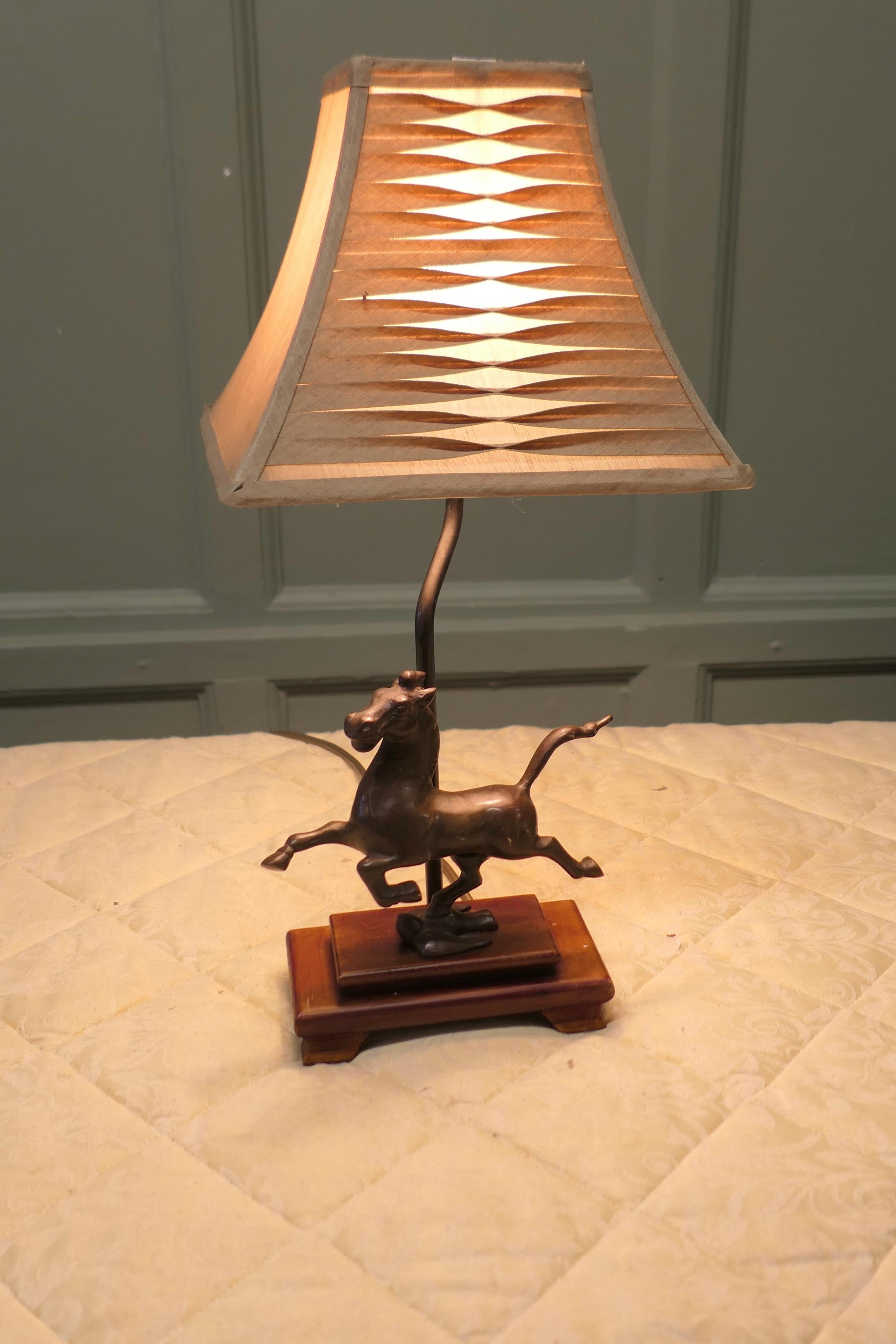 The Flying Horse of Gansu Set as a Lamp   This is a bronze statue In Good Condition For Sale In Godshill, Isle of Wight