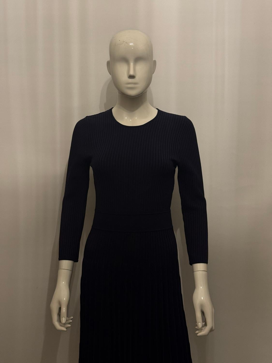 The Fold Blaues Strickkleid im Zustand „Gut“ im Angebot in London, GB