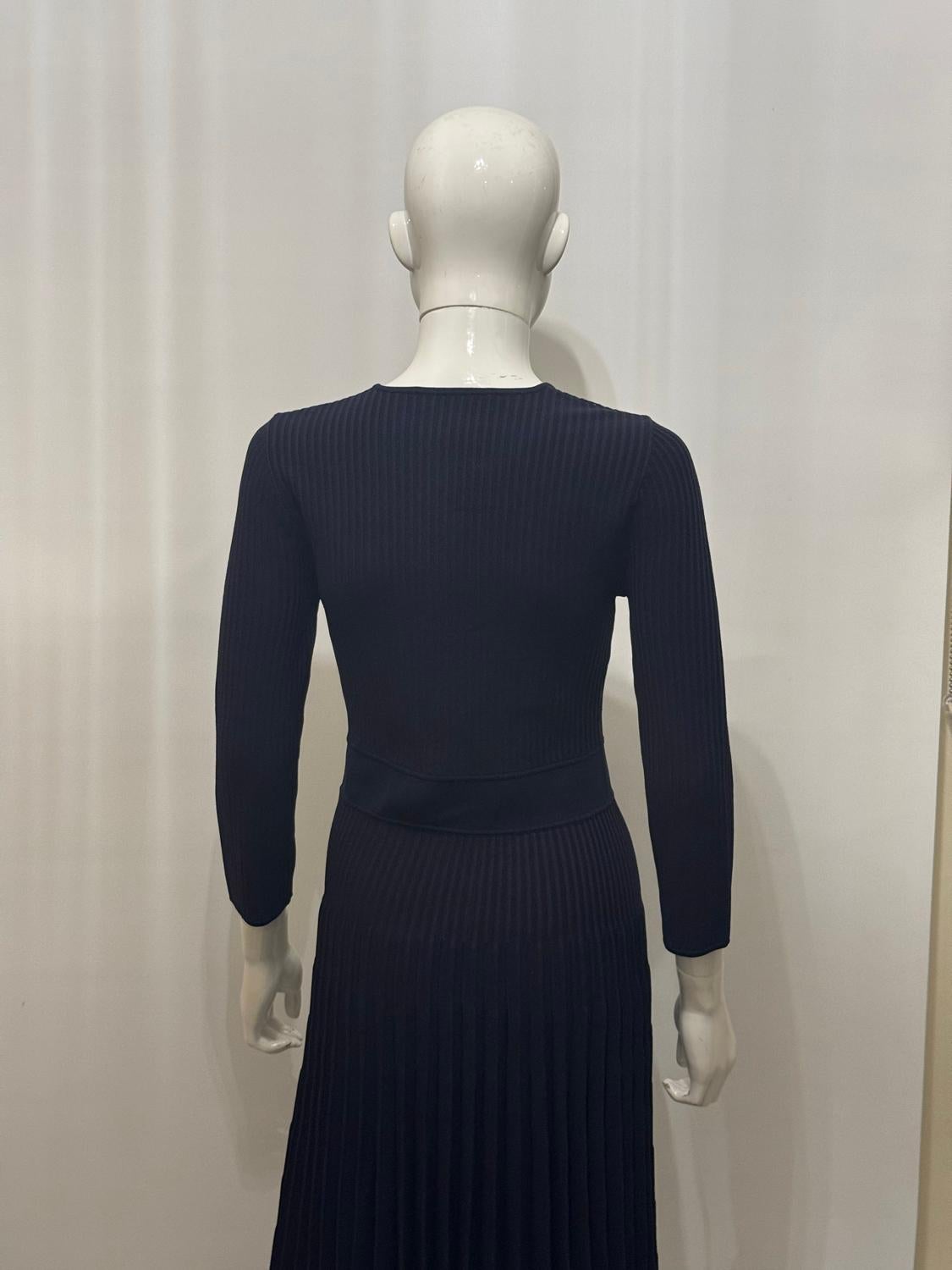 The Fold Blaues Strickkleid im Angebot 2