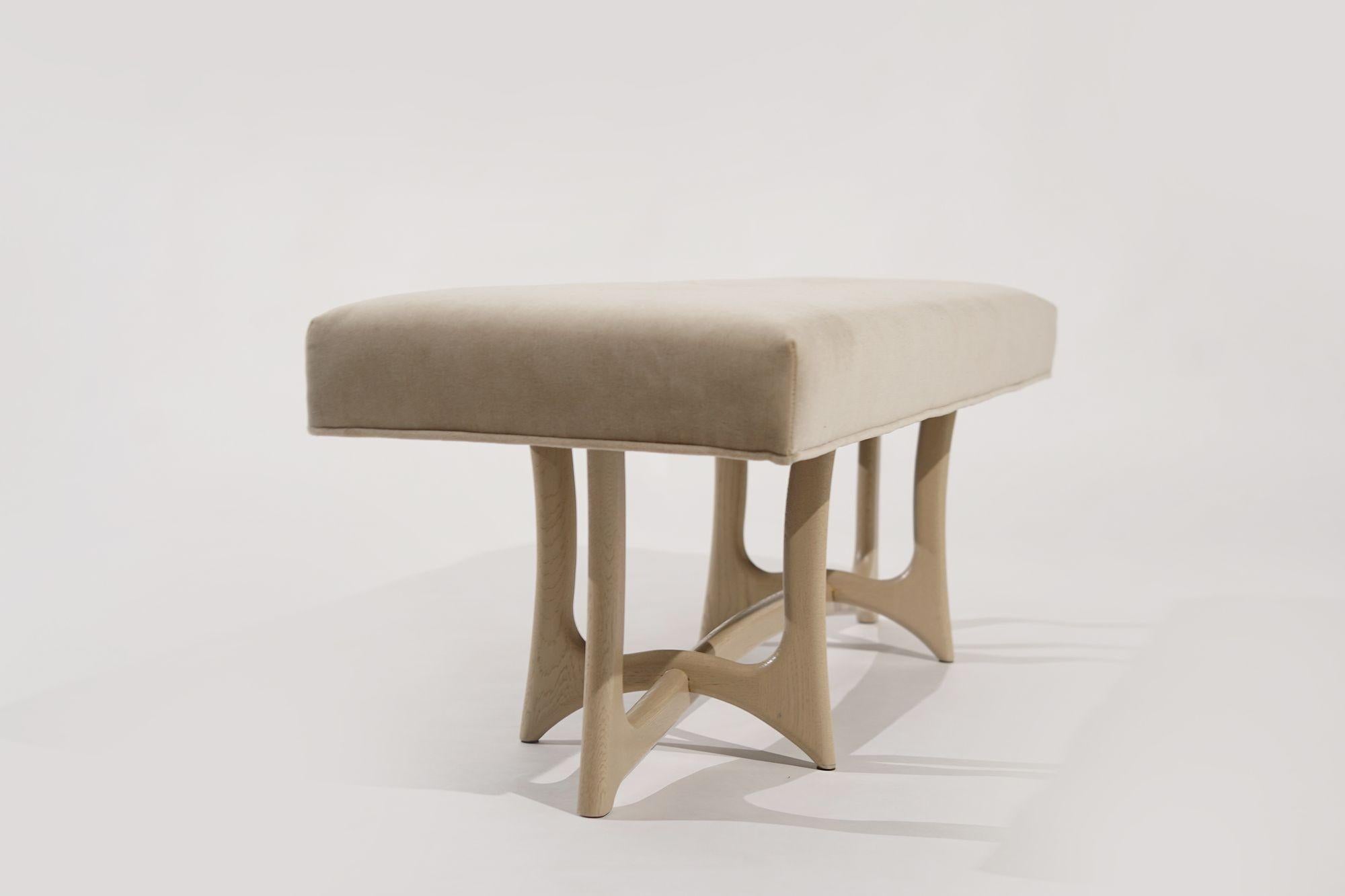 The Forma Bench in White Oak by Stamford Modern In New Condition For Sale In Westport, CT