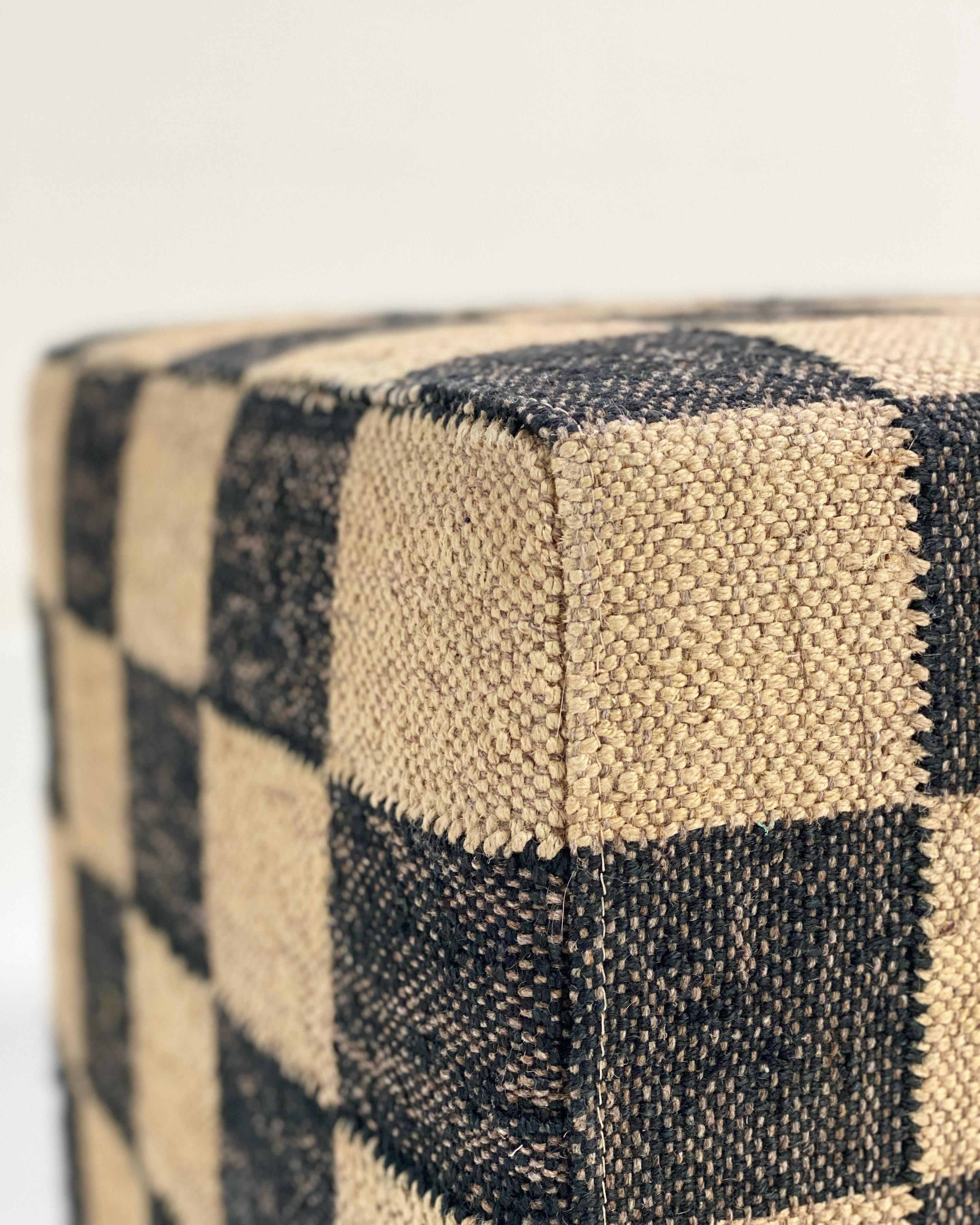 Pouf cubique en damier Forsyth en vente 4