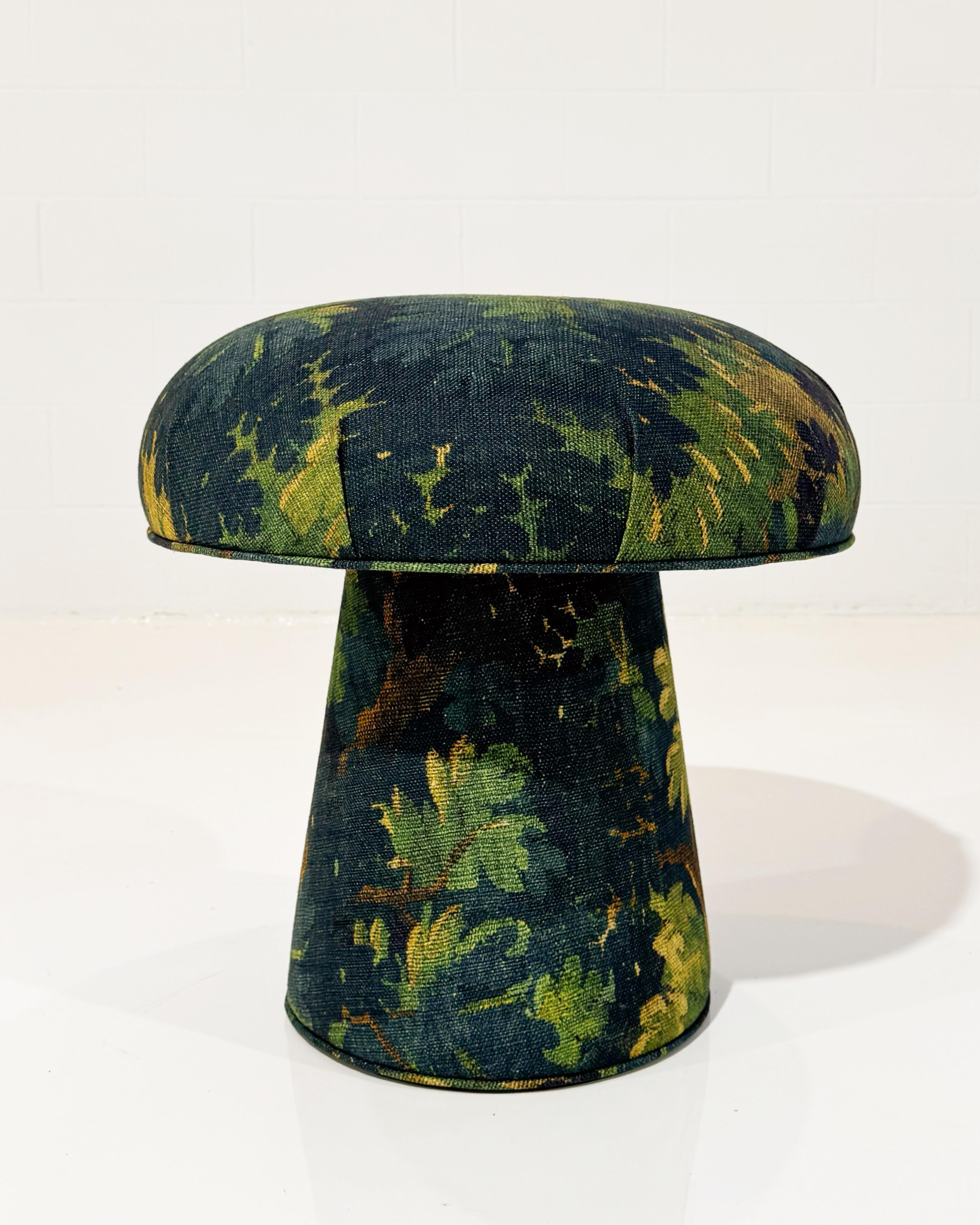 Américain Le pouf champignon Forsyth de Dedar « Schwarzwald » en vente