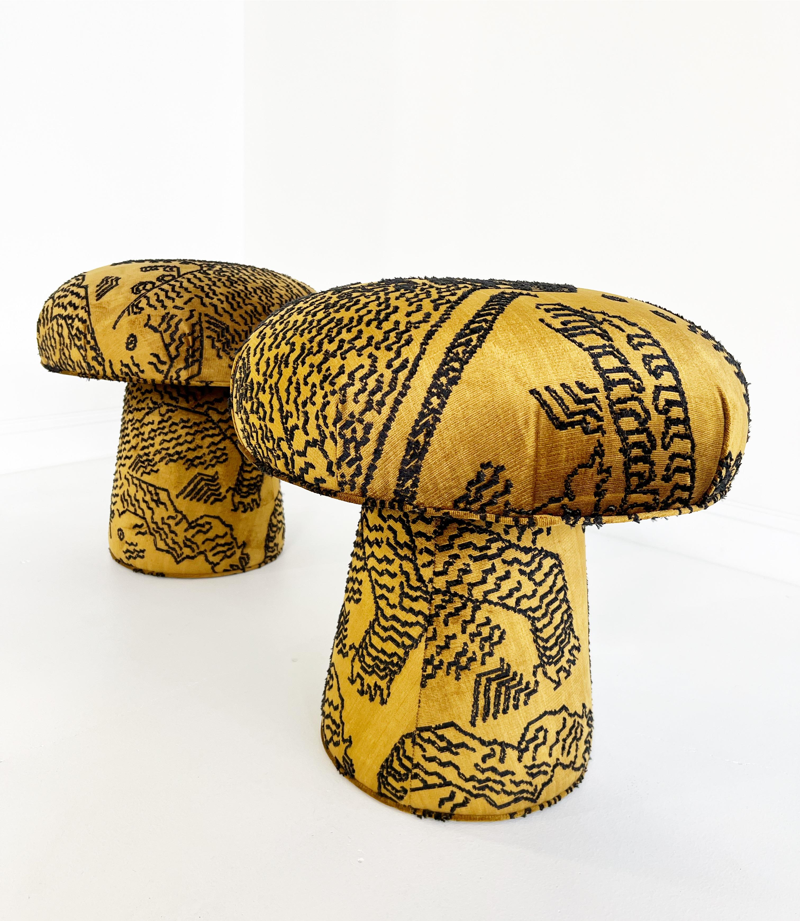 Pouf Mushroom de Forsyth en velours jacquard Dedar Neuf - En vente à SAINT LOUIS, MO