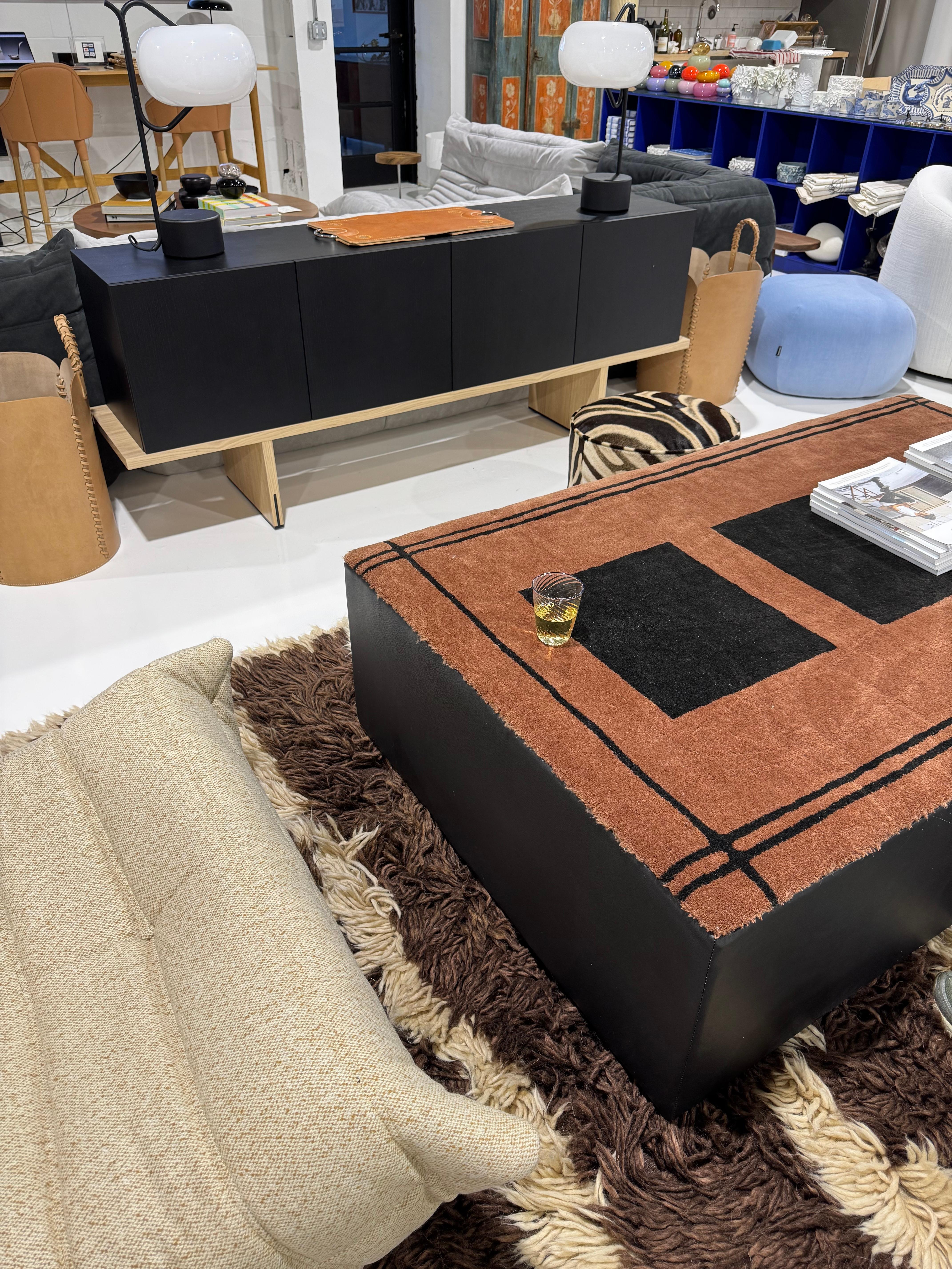 The Forsyth One-of-a-Kind Rug Ottoman with Zouzou Rug, 36 L x 62 L x 17 H in Neuf - En vente à SAINT LOUIS, MO