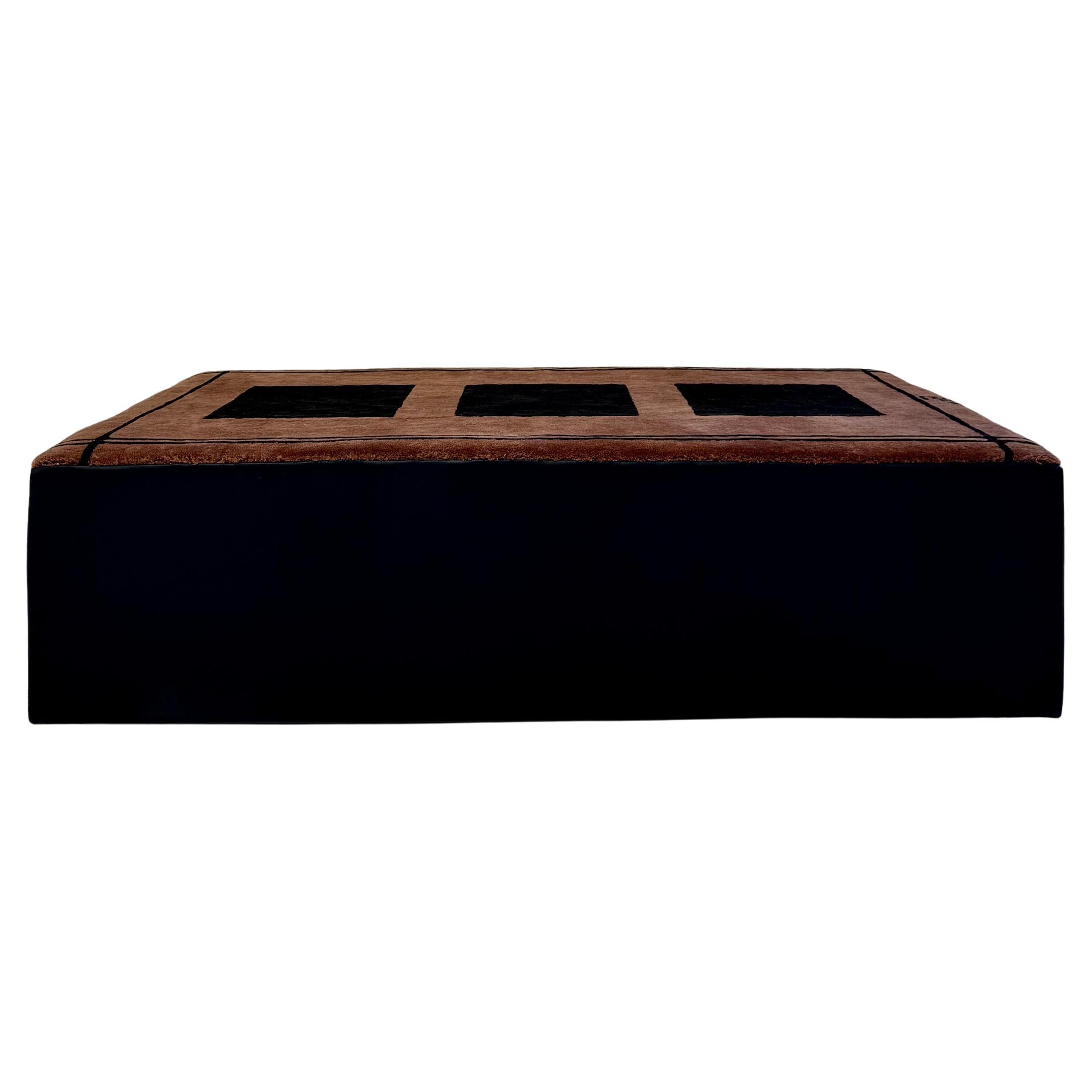 The Forsyth One-of-a-Kind Rug Ottoman with Zouzou Rug, 36 L x 62 L x 17 H in en vente
