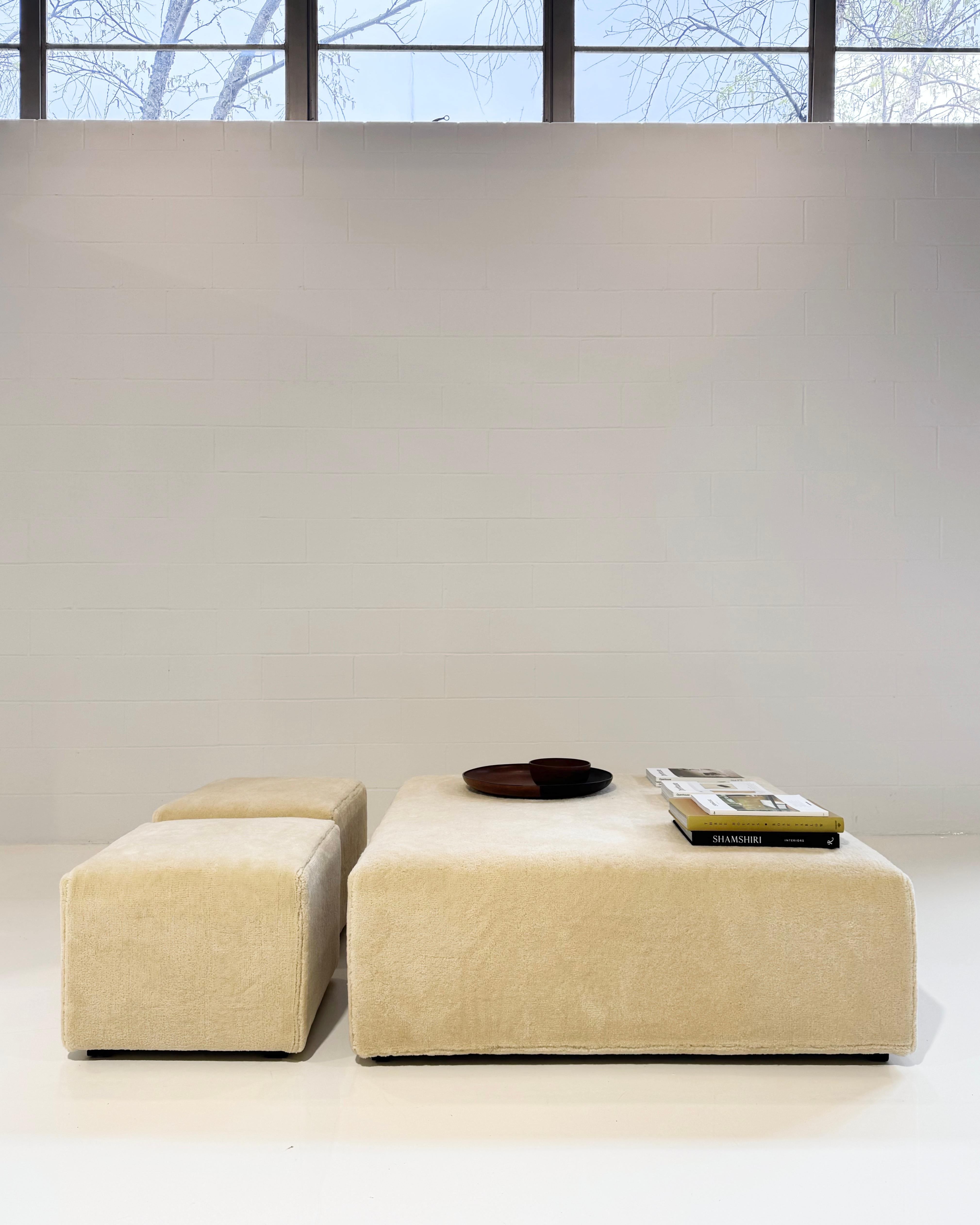 Americano Set di pouf Forsyth in Tappeto Galerie, 3 Pezzi in vendita