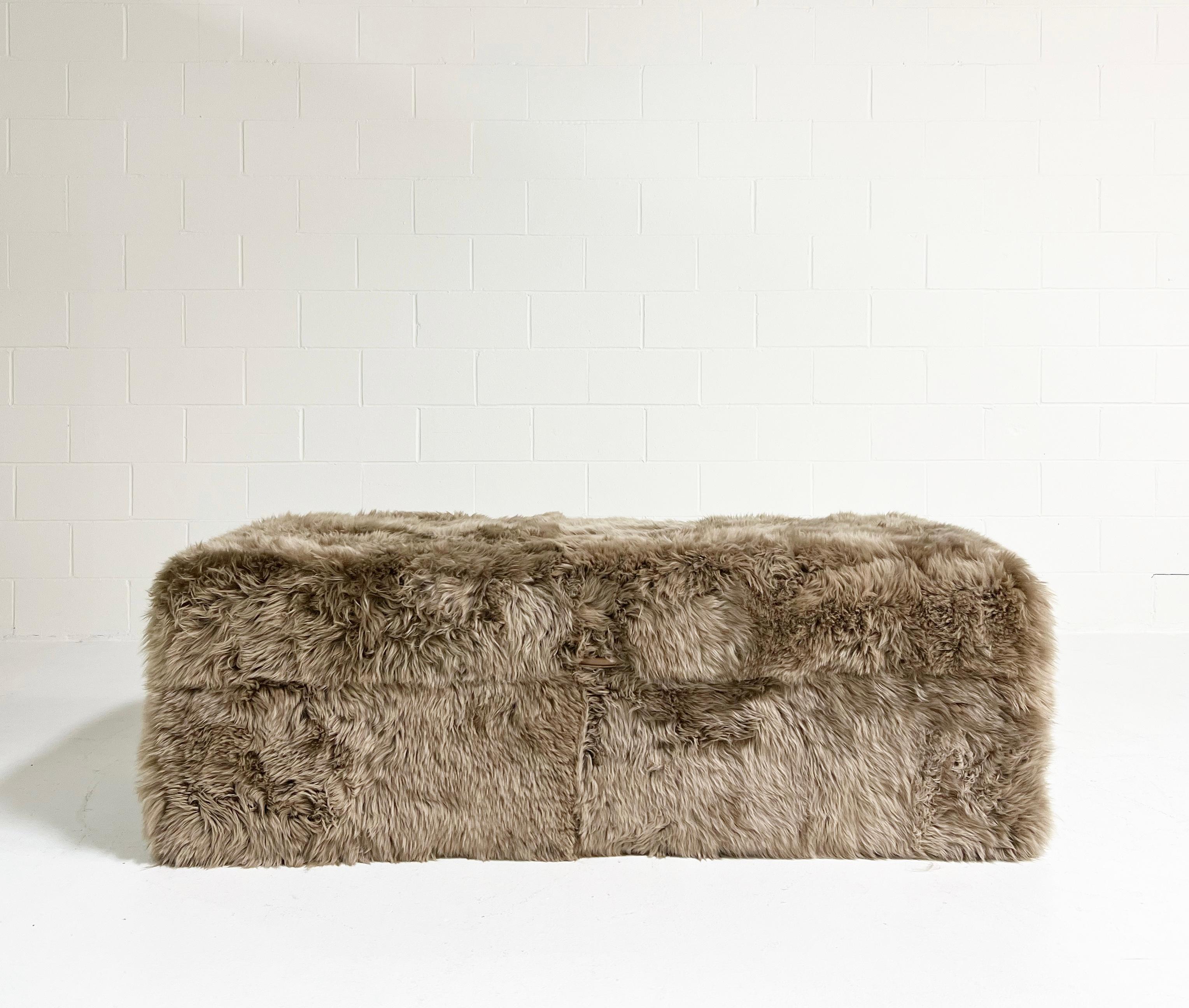 Contemporary The Forsyth Storage Ottoman in New Zealand Sheepskin For Sale