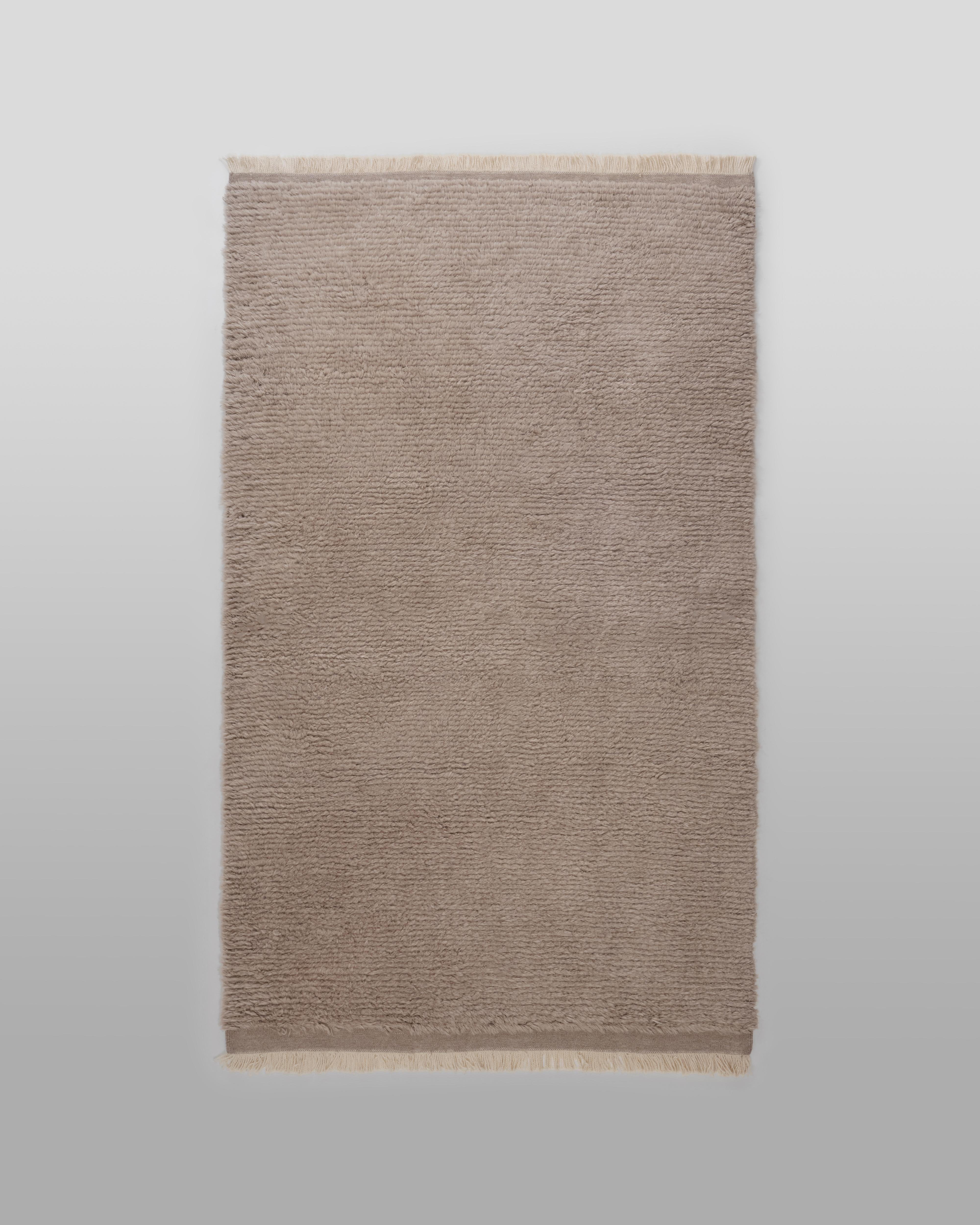 The Forsyth Woolly Shag Rug - Short Pile, Taupe, 6x9 For Sale 1