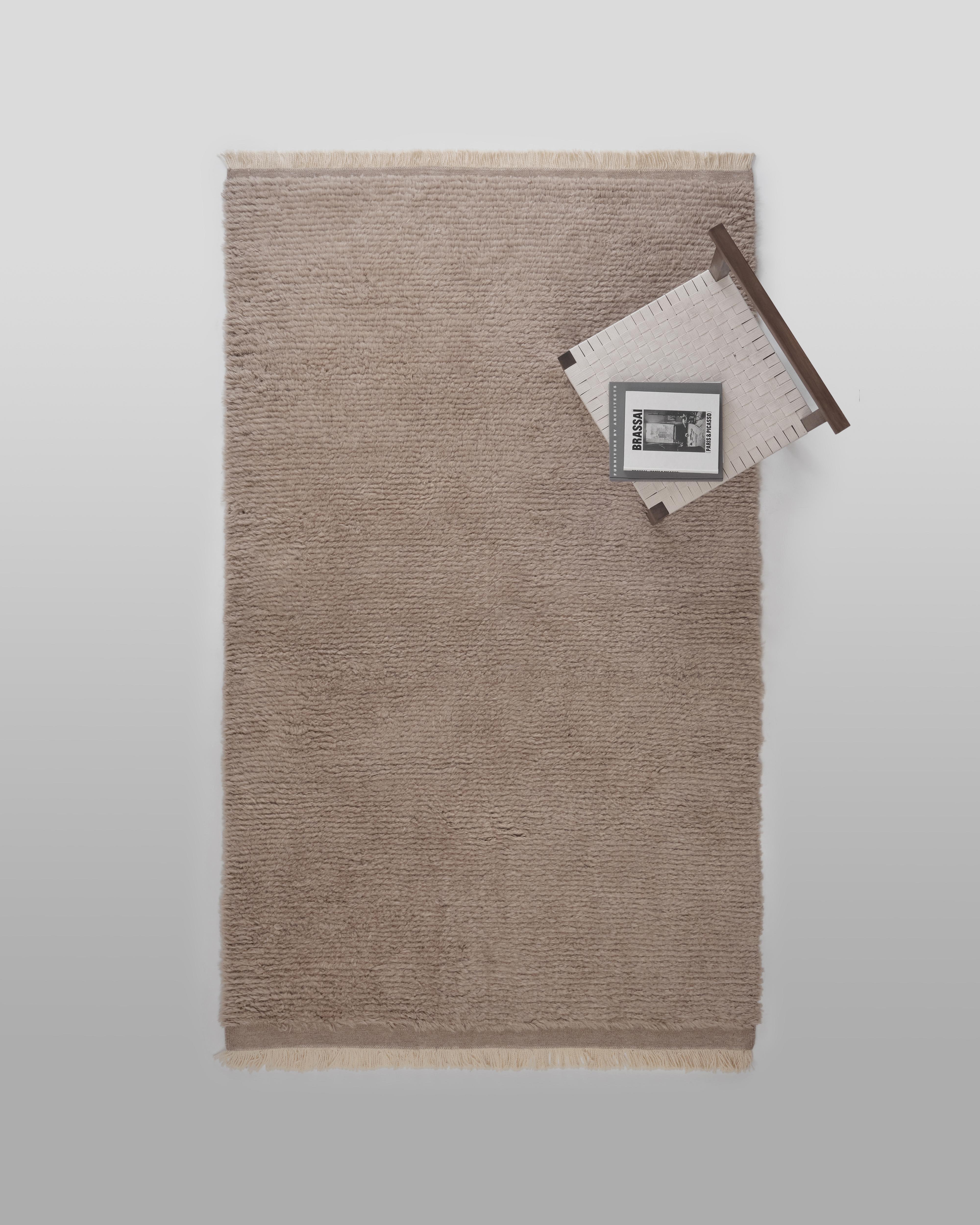 The Forsyth Woolly Shag Rug - Short Pile, Taupe, 6x9 For Sale 2