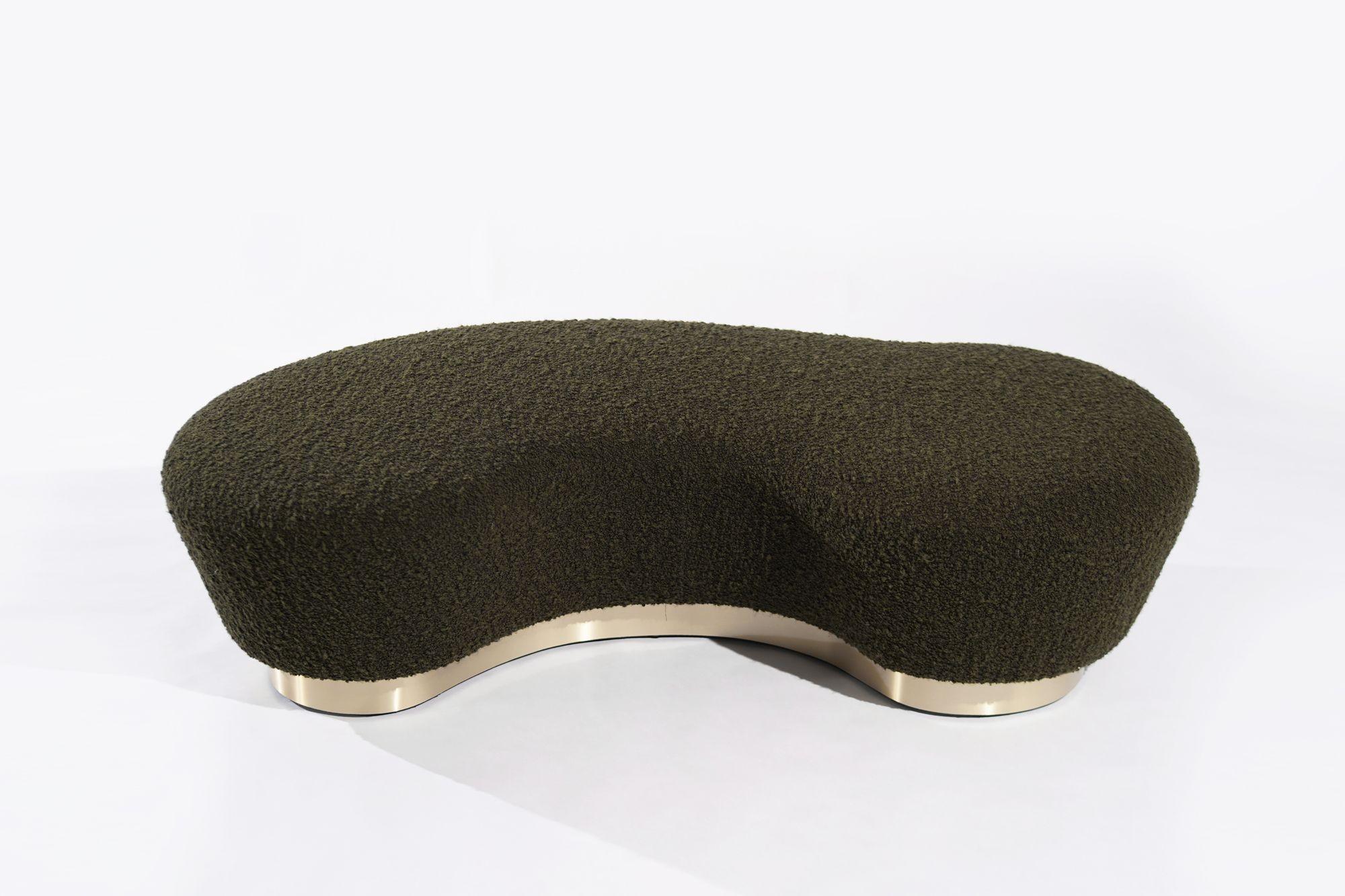 Introducing the Freeform Ottoman by Stamford Modern – Where Elegance Meets Organic Beauty

Elevate your living space with the captivating allure of the Freeform Ottoman, a true masterpiece by Stamford Modern. This exceptional piece is a testament to