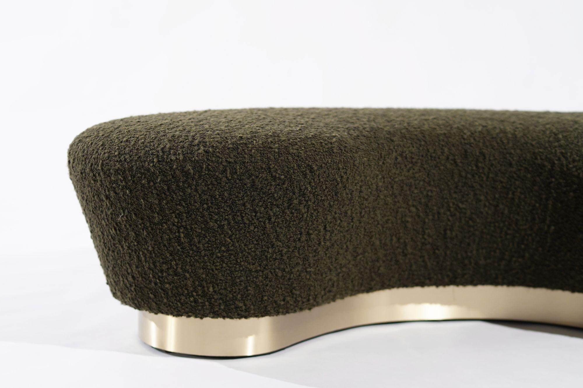 The Freeform Ottoman by Stamford Modern For Sale 1