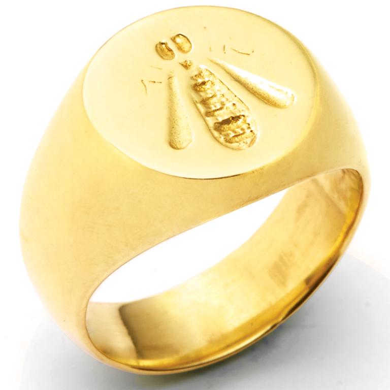 gold bee signet ring