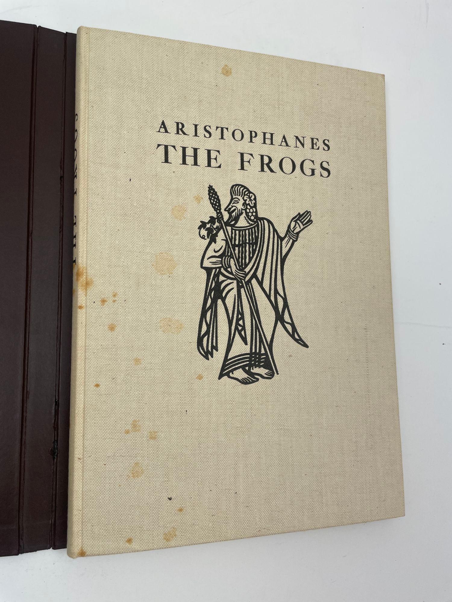 Le rane di Aristophanes con copertina rigida e custodia firmata e numerata. 1937 In condizioni buone in vendita a North Hollywood, CA