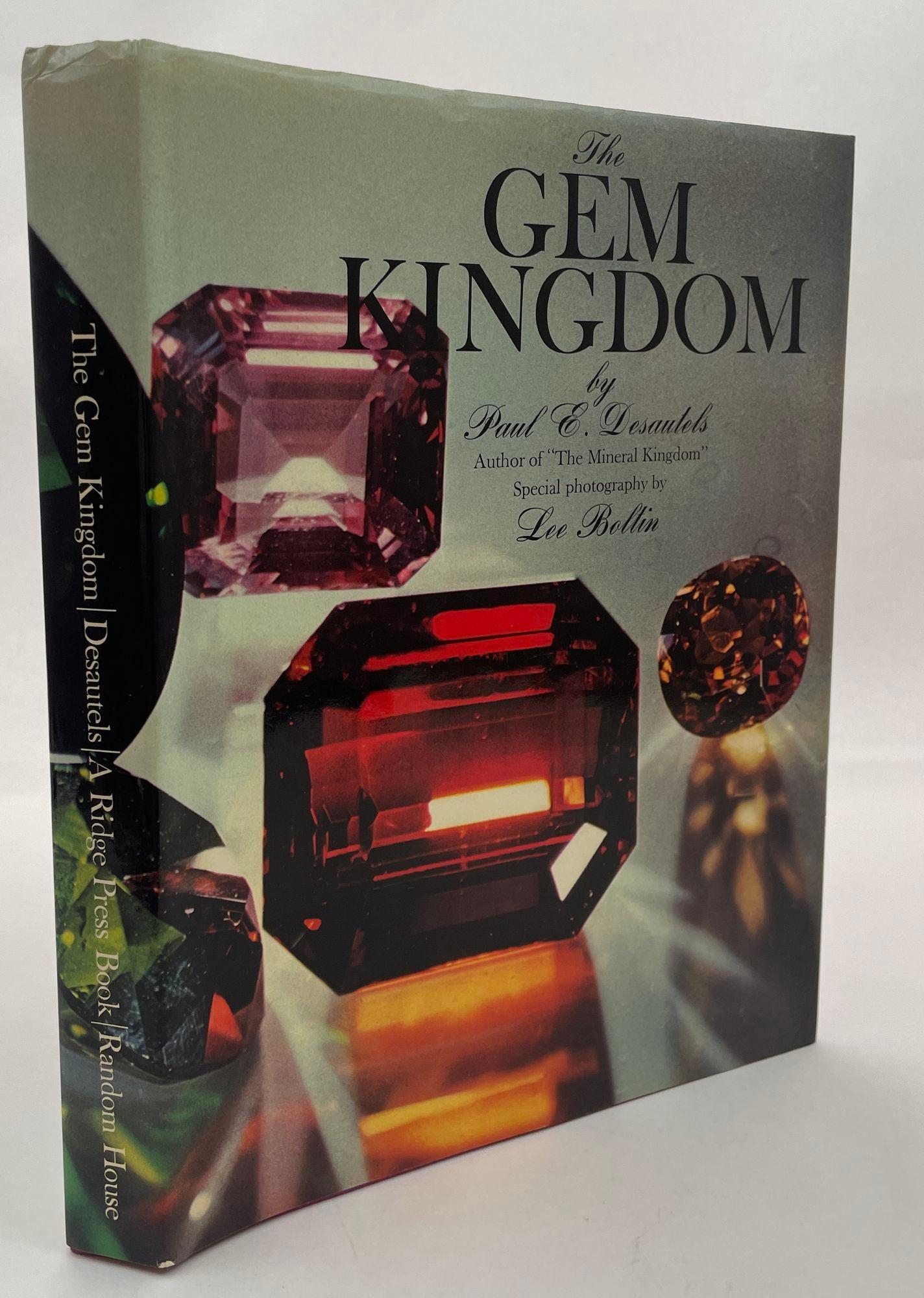 Anglais Livre à couverture rigide The Gem Kingdom de Paul E. Desautels 1970 en vente