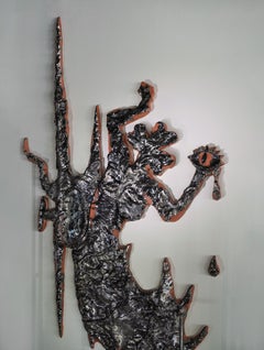 The Gems, pièce murale en céramique et glaçure métallique de Niki Danai