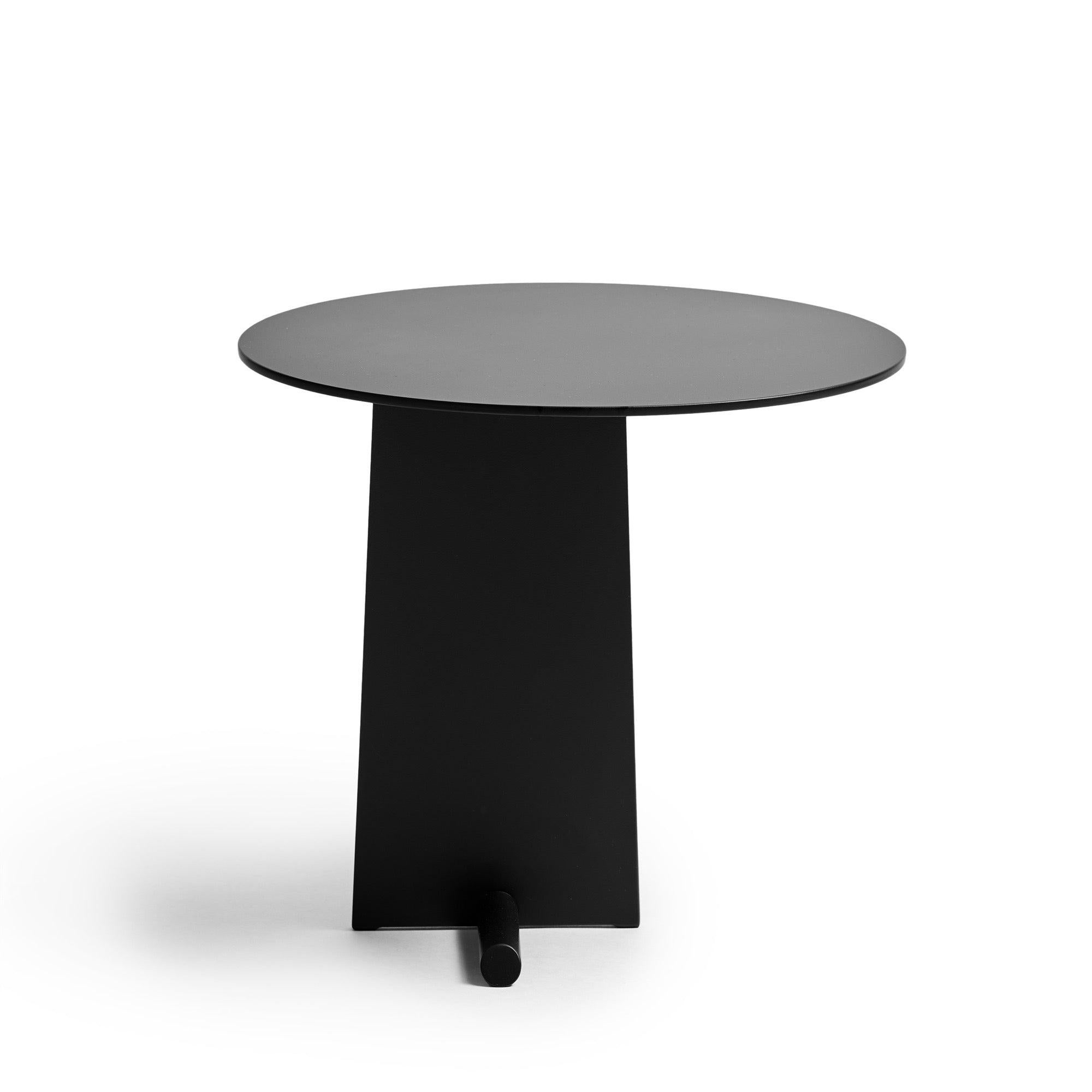 A Original Beistell-/Endtisch in Schwarz.