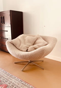 La tumbona giratoria "Gigi" de bouclé de Gerard VD Berg, mediados del siglo XX